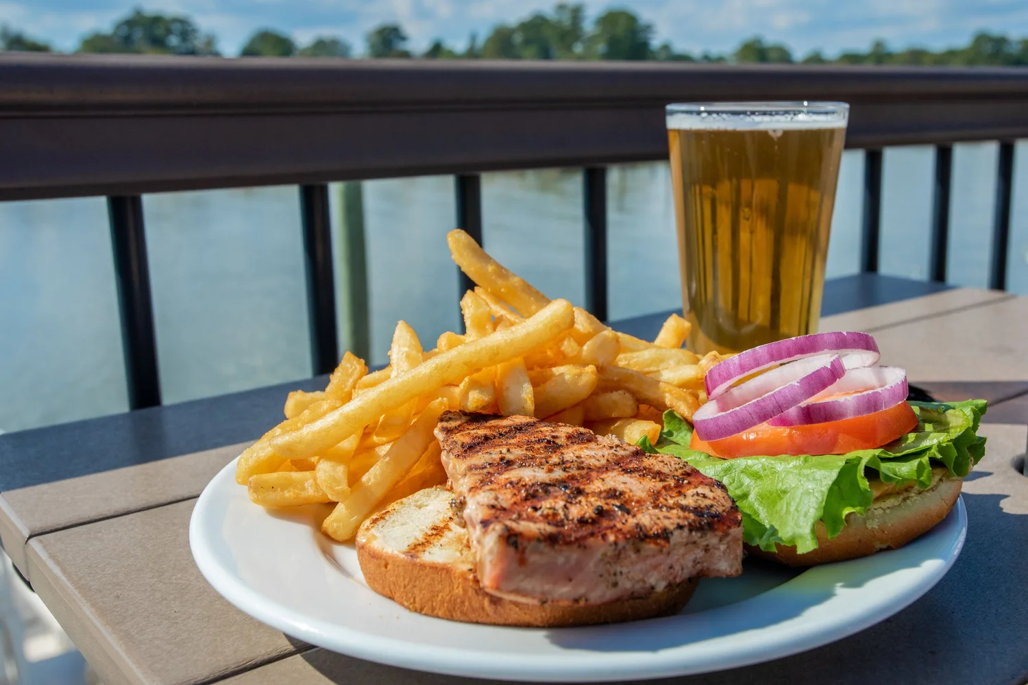 Seafood Restaurant in Suffolk VA Decoys Seafood