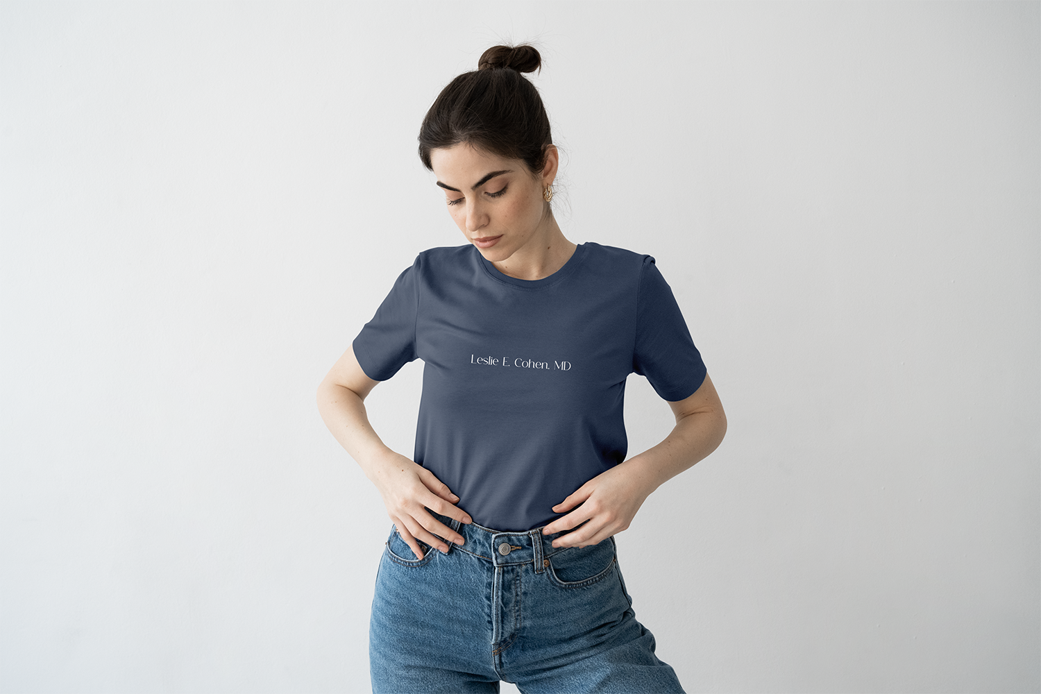 Leslie-Cohen_T-Shirt_V1.png