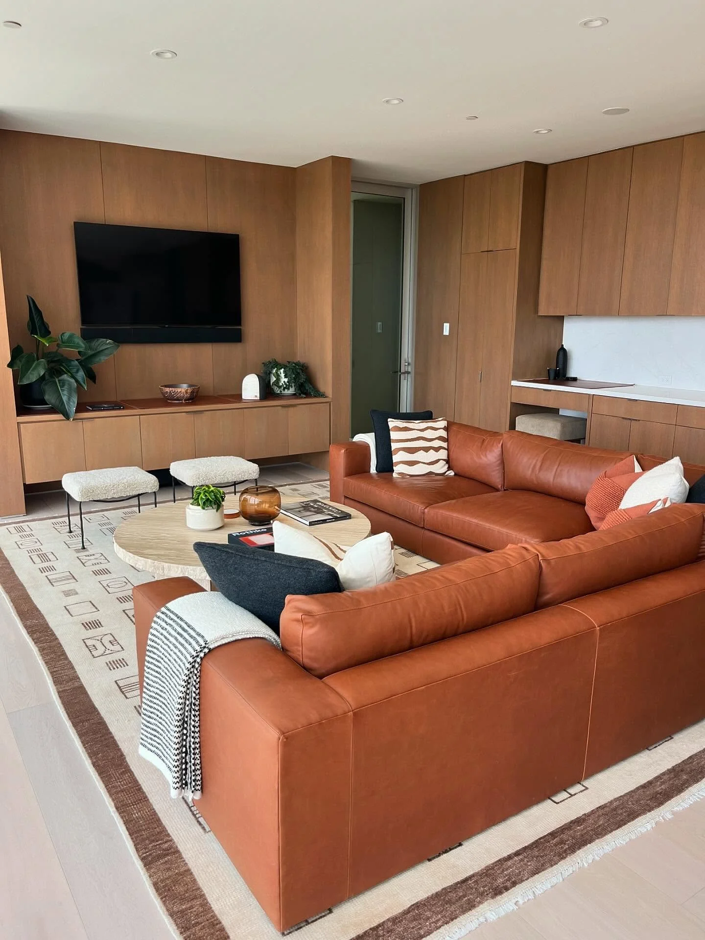 June projects roundup 👷🏡🛠️✏️ 

#losangelesinteriors #lashdesigner #ladesign #interiordesigner #losangelesdesign #interiorinspo #malibuhomes #malibuinteriors #losangelesinteriordesign #highenddesign #luxuryinteriors #architectualdigest