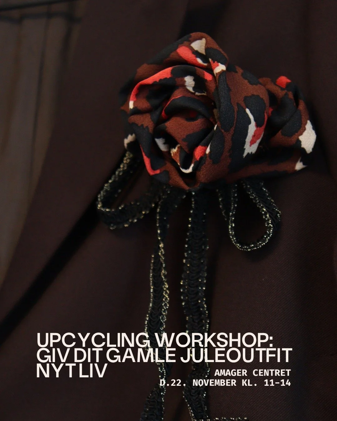 L&oslash;rdag d. 22. november kl. 11-14 kan du komme til upcycling workshop i @amager_centret !
Vi skal give dit gamle juleoutfit nyt liv. Til workshoppen f&aring;r du hj&aelig;lp og guidance til h&aring;ndsyning, broderi og patchwork, og du kan ogs&