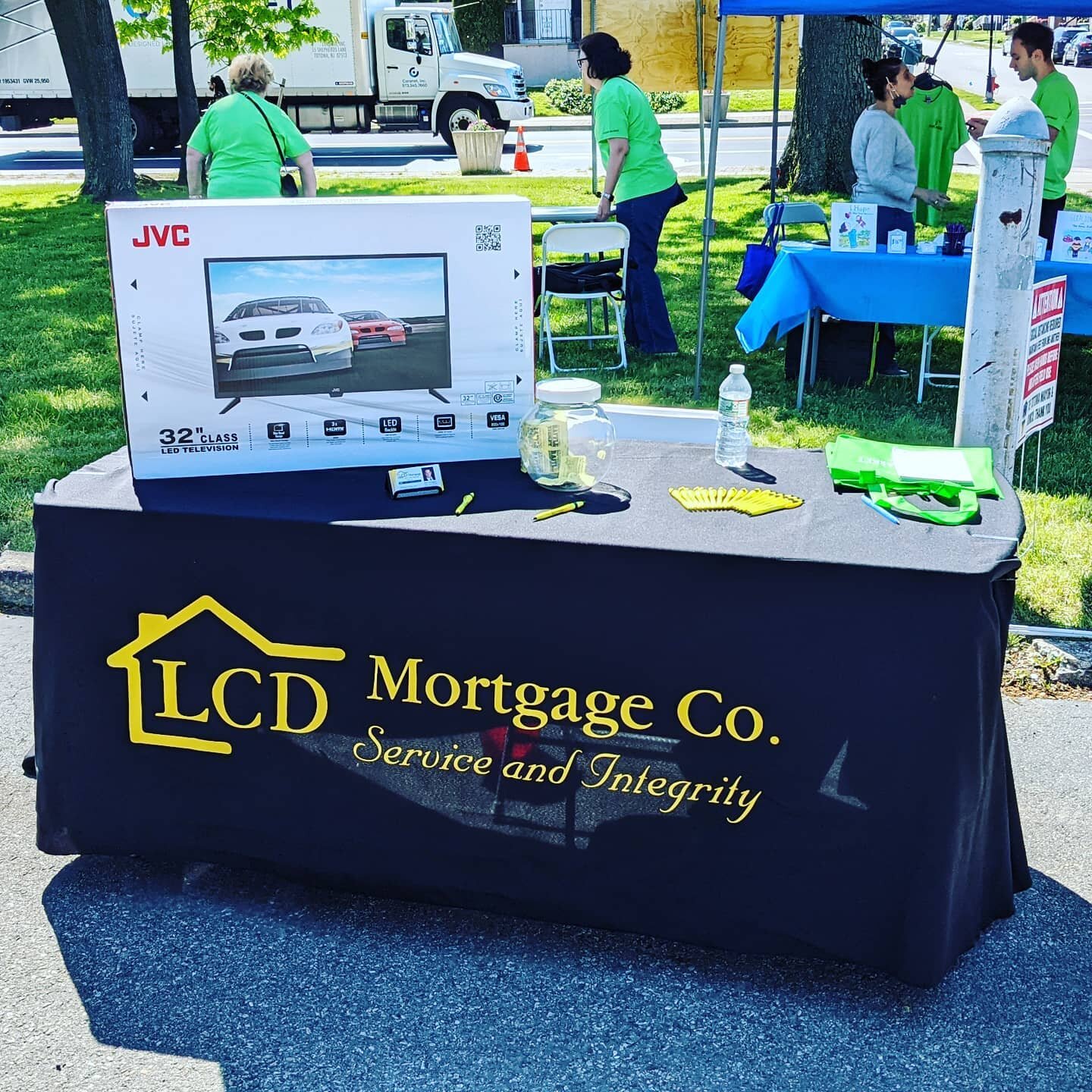 It's a beautiful day for Totowa's Farmer's Market! I'll be raffling off a tv, free to enter if you stop by! @totowarec @totowapl #lcdmtg #lcdmortgage