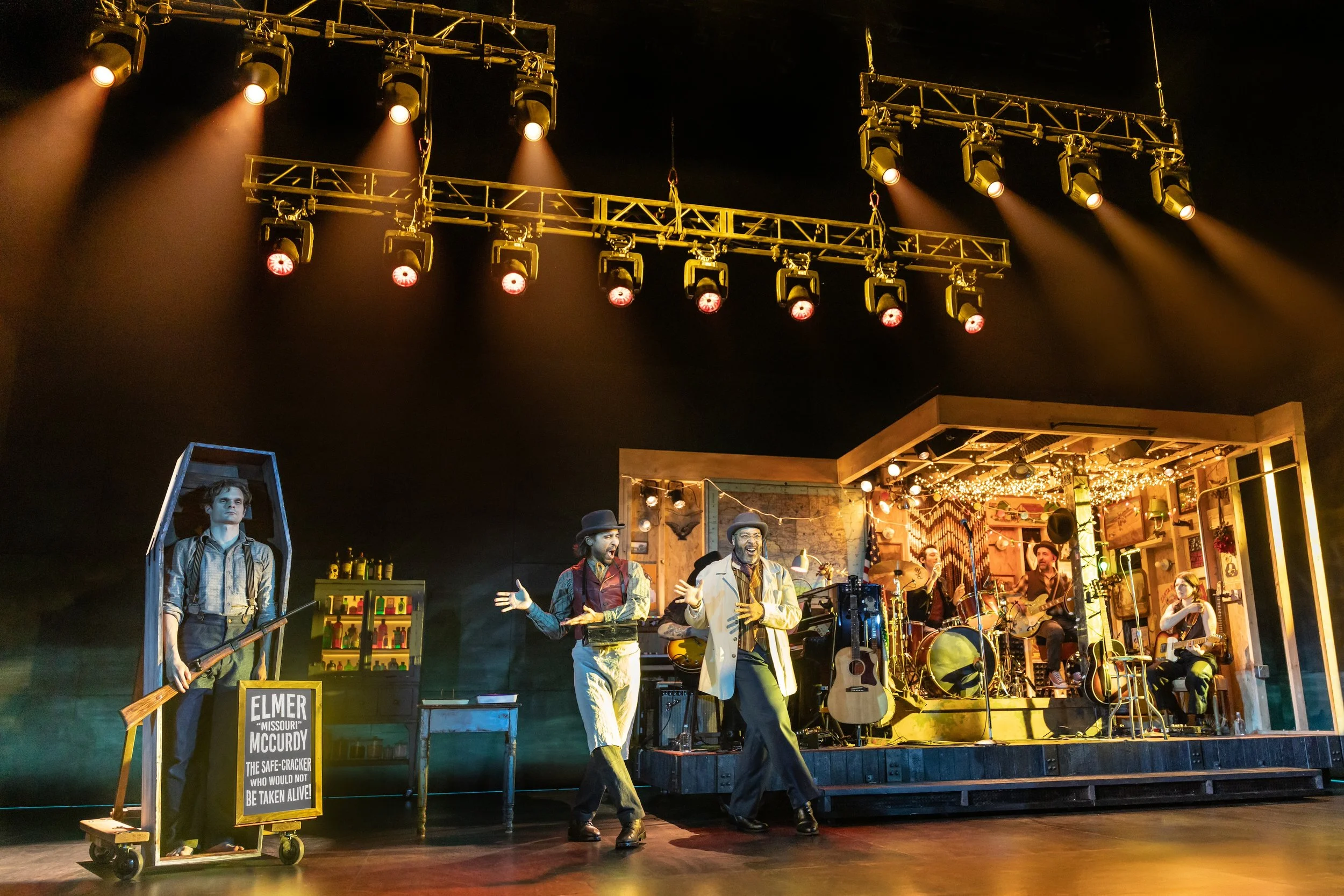 DEAD_OUTLAW_BROADWAY_S_0692_PJZEDIT_v001.jpg
