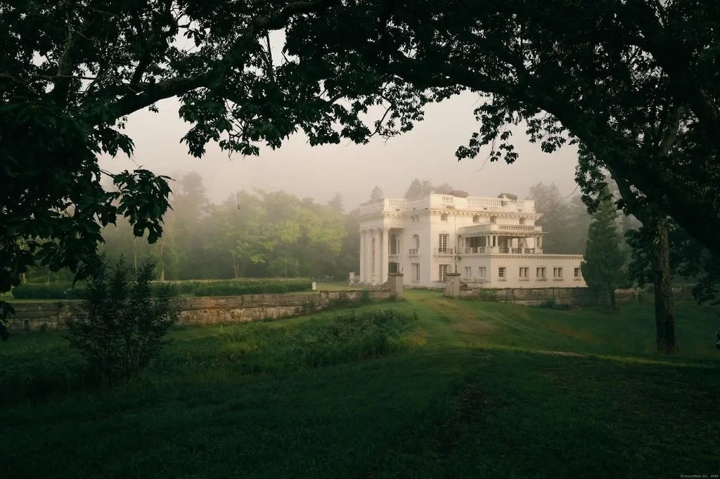 A 1906 Gilded Age estate built for Romulus Colgate, grandson of the Colgate founder, is now on the market! The property is one of the last intact Gilded Age estates in Connecticut.

Known as Filston, the 12,000 sq ft residence spans 106 acres with a 