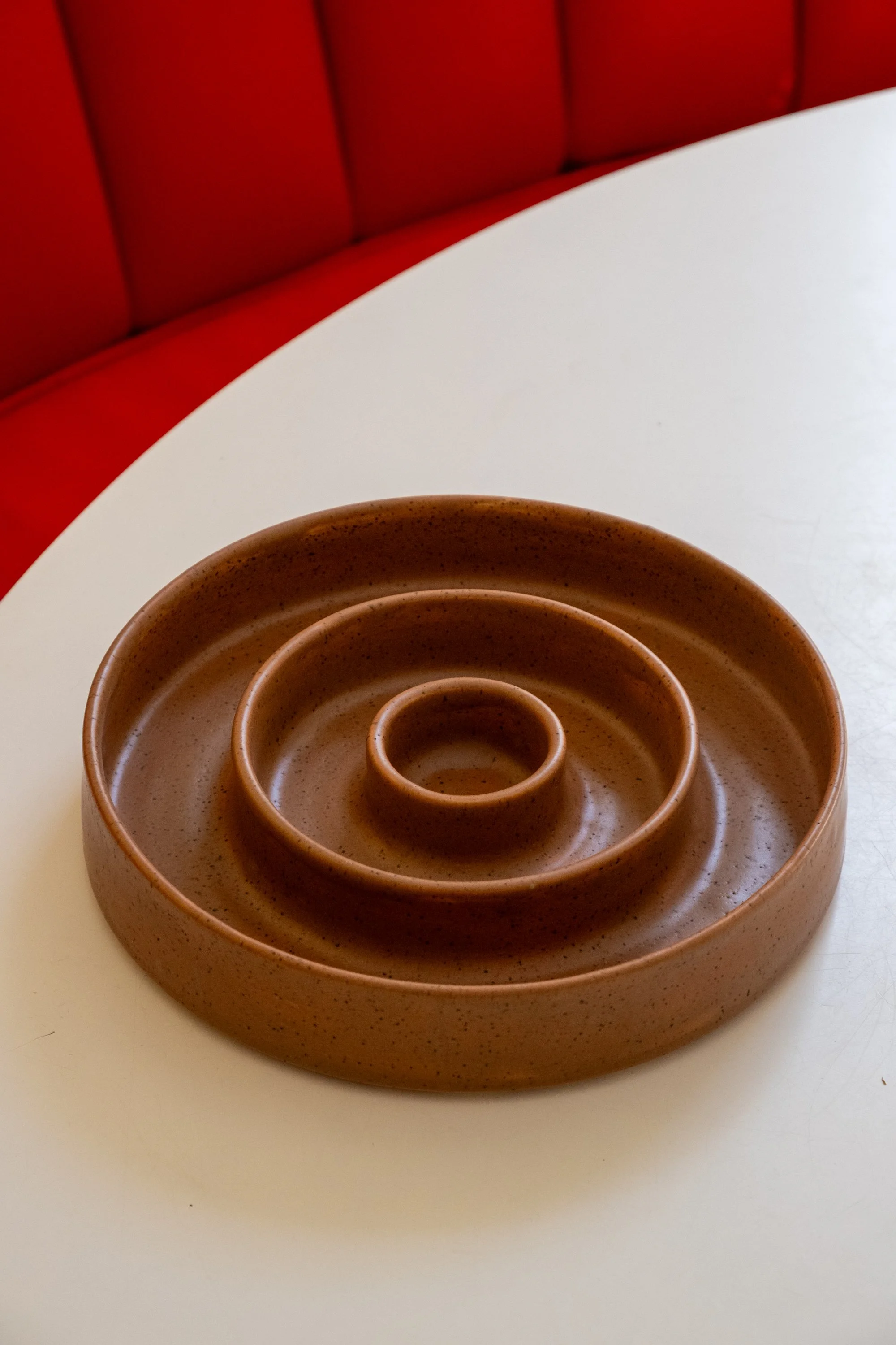 Deep Slow-Feeder Dog Bowl (Hazelnut Satin)