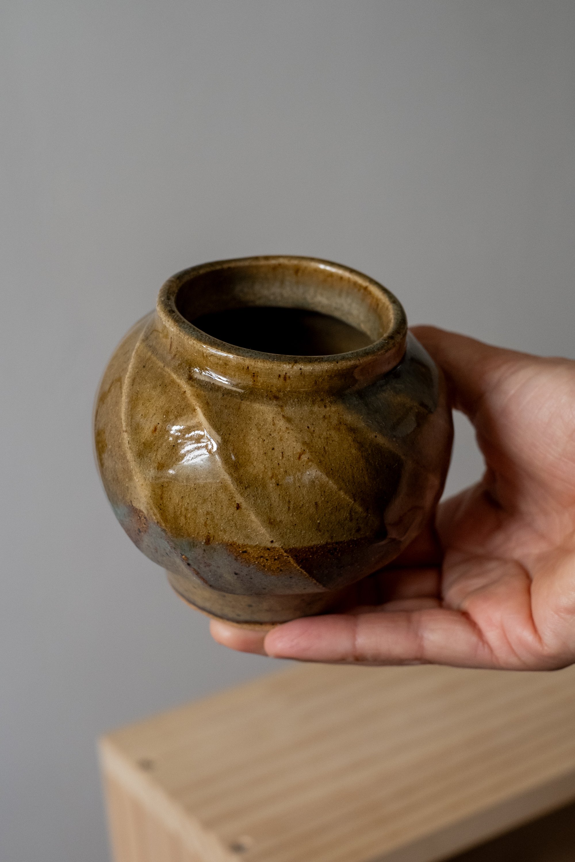 Mini Round Facet Vase (Bamboo)