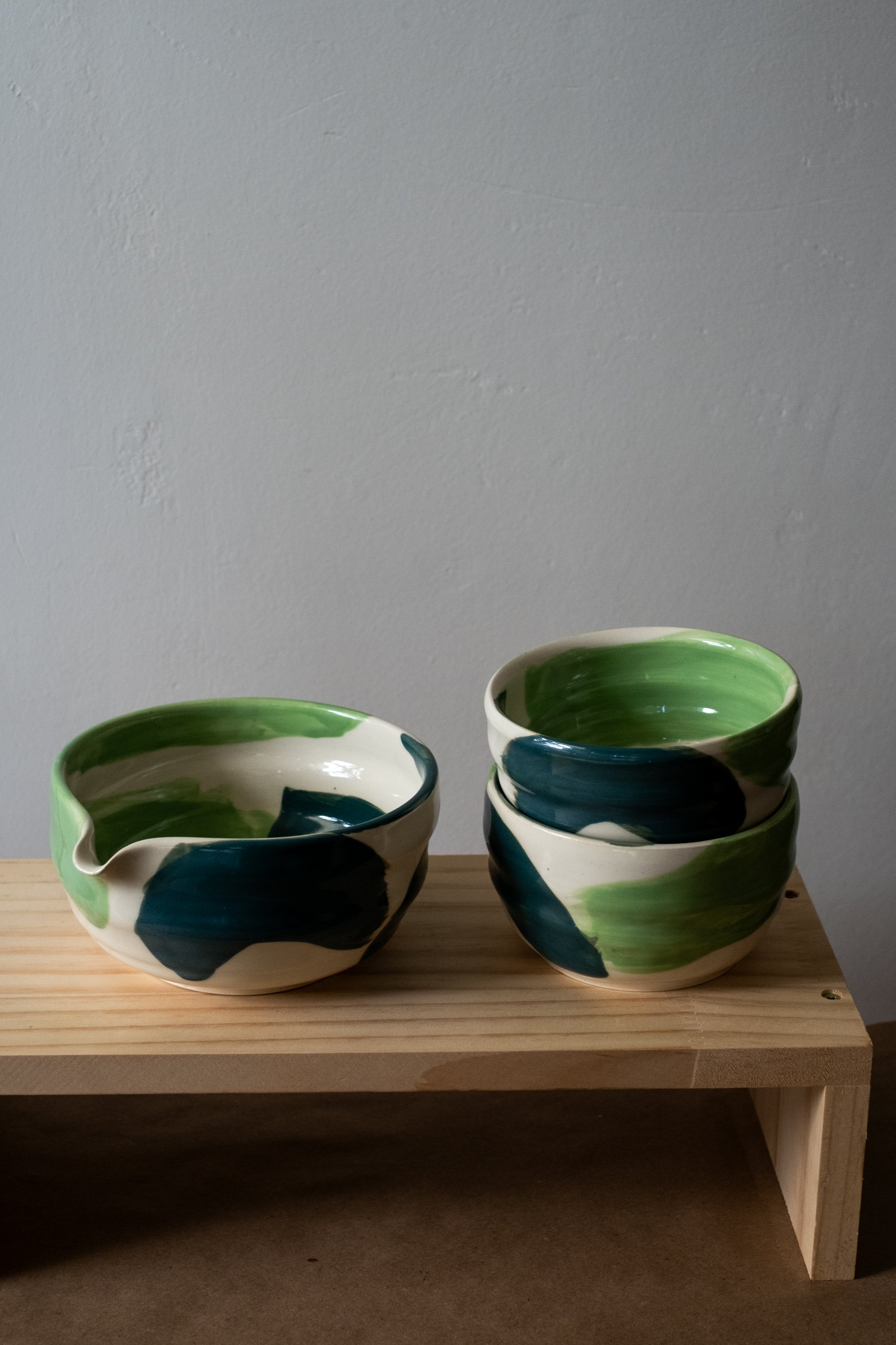 Set of Matcha Bowl with Spout and 2 Cups