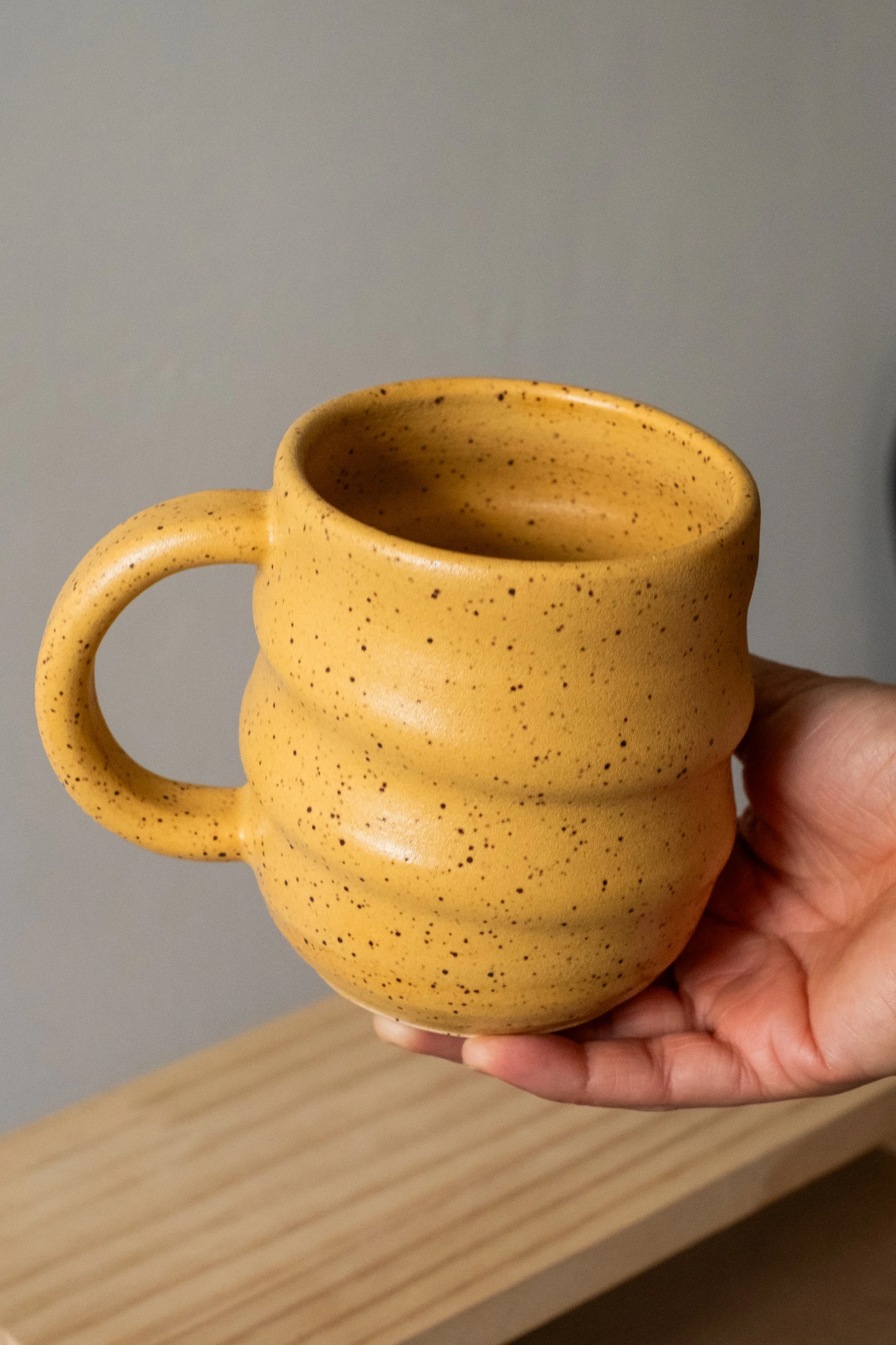 Yellow Swirl Mug (16 oz)