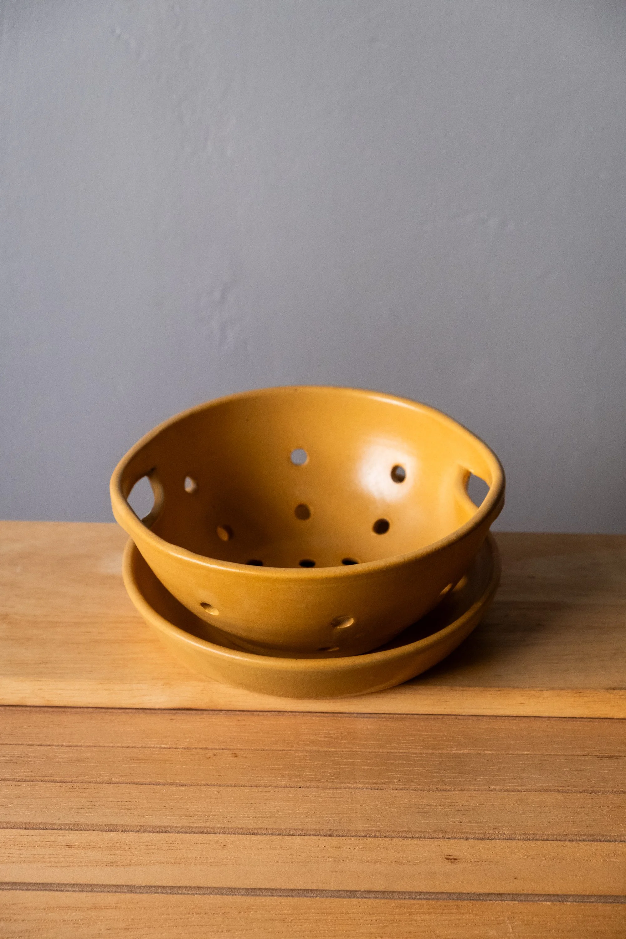 Small Berry Bowl with Handles (Yellow)
