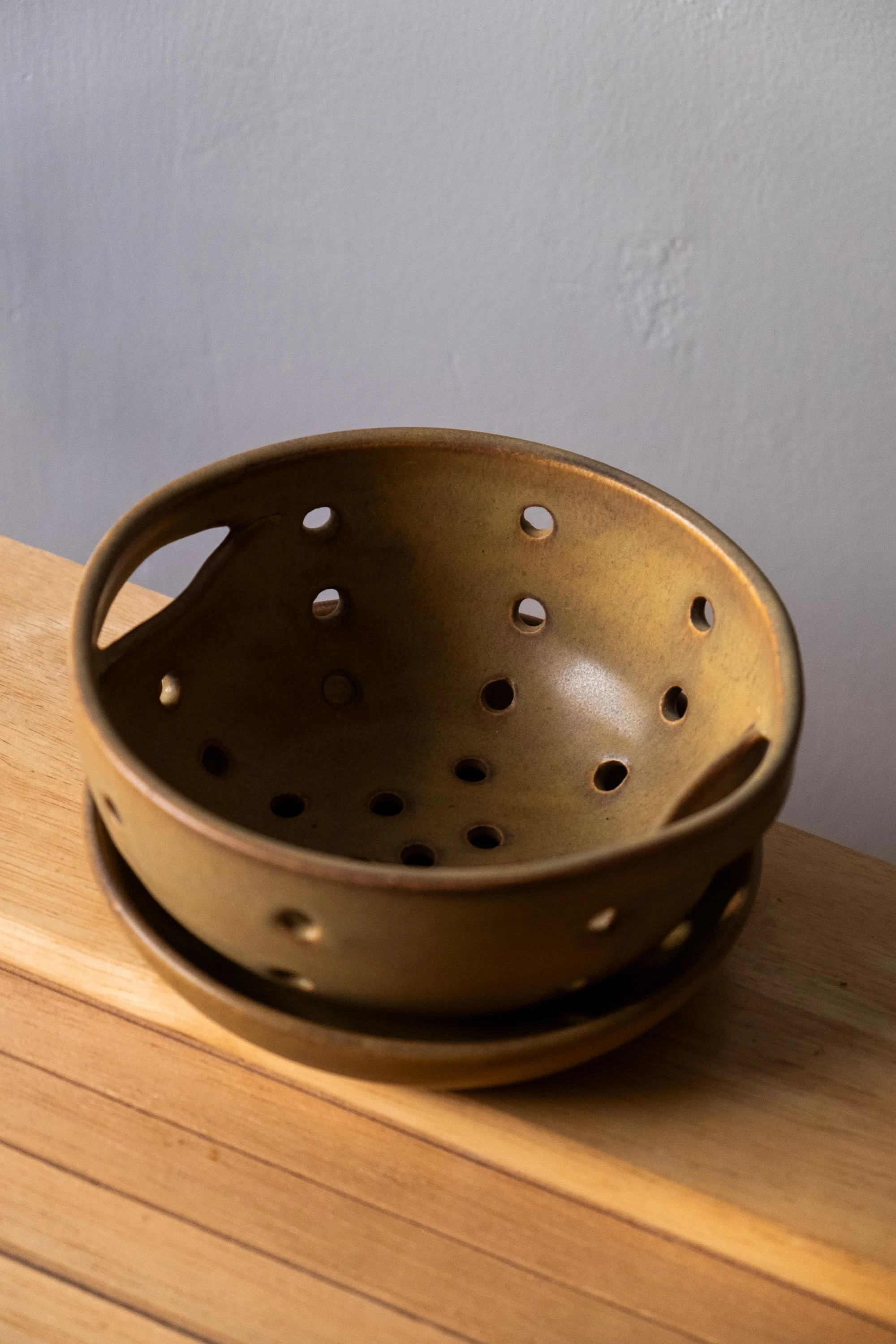 Small Berry Bowl with Handles (Bamboo)