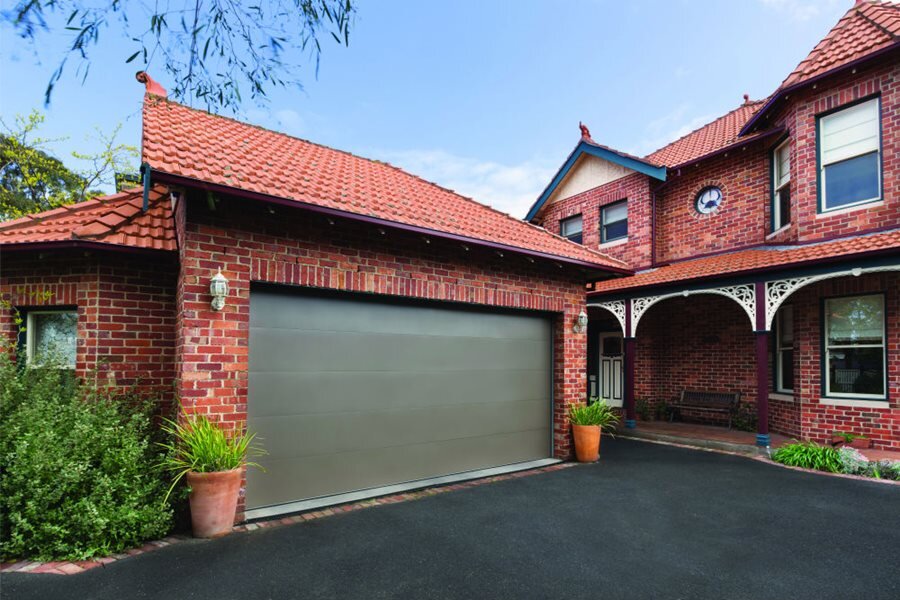 B&D Panelift Icon Garage Door Hobart