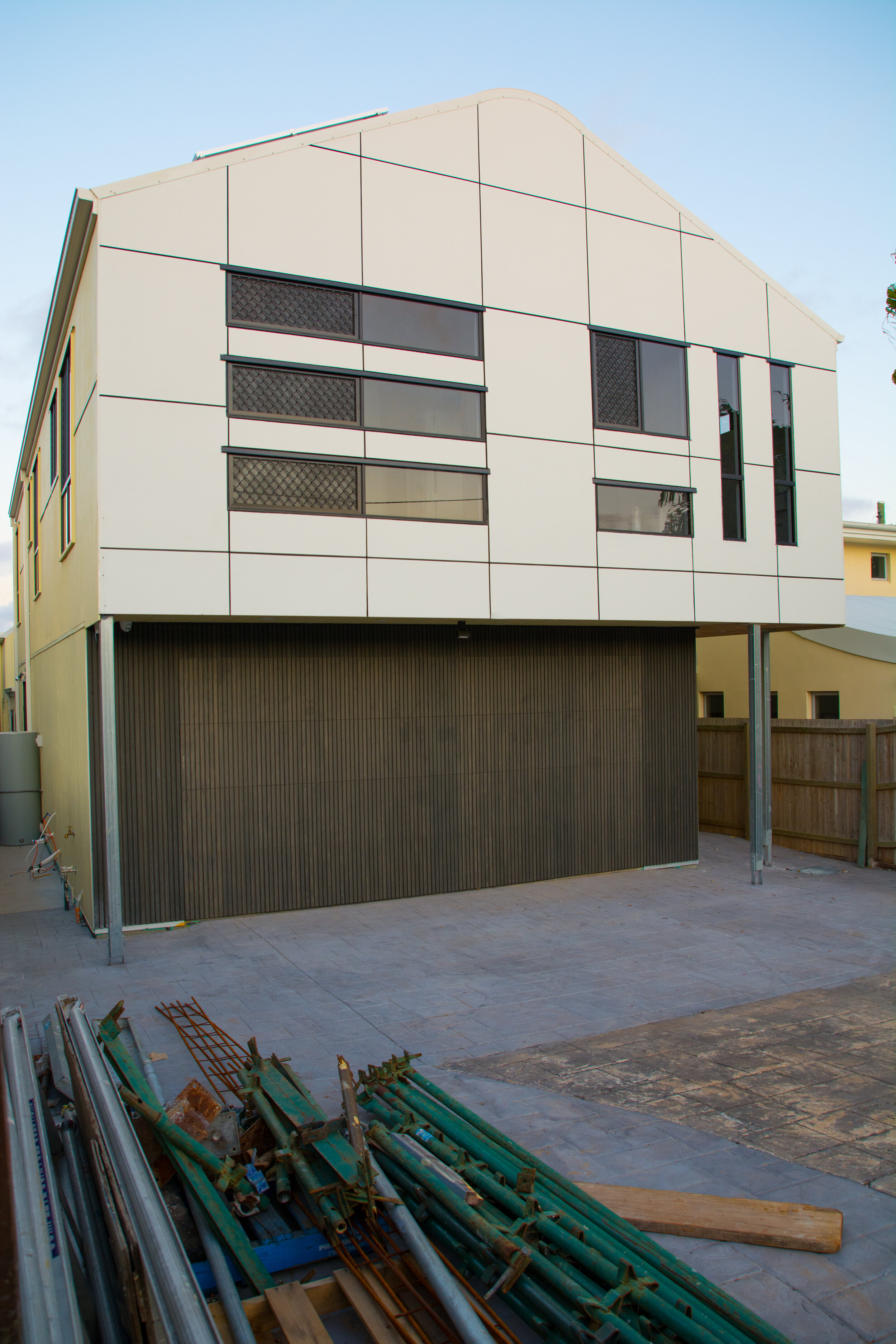 Flush Fit Garage Door — Garage Doors Hobart Independent Roller Door