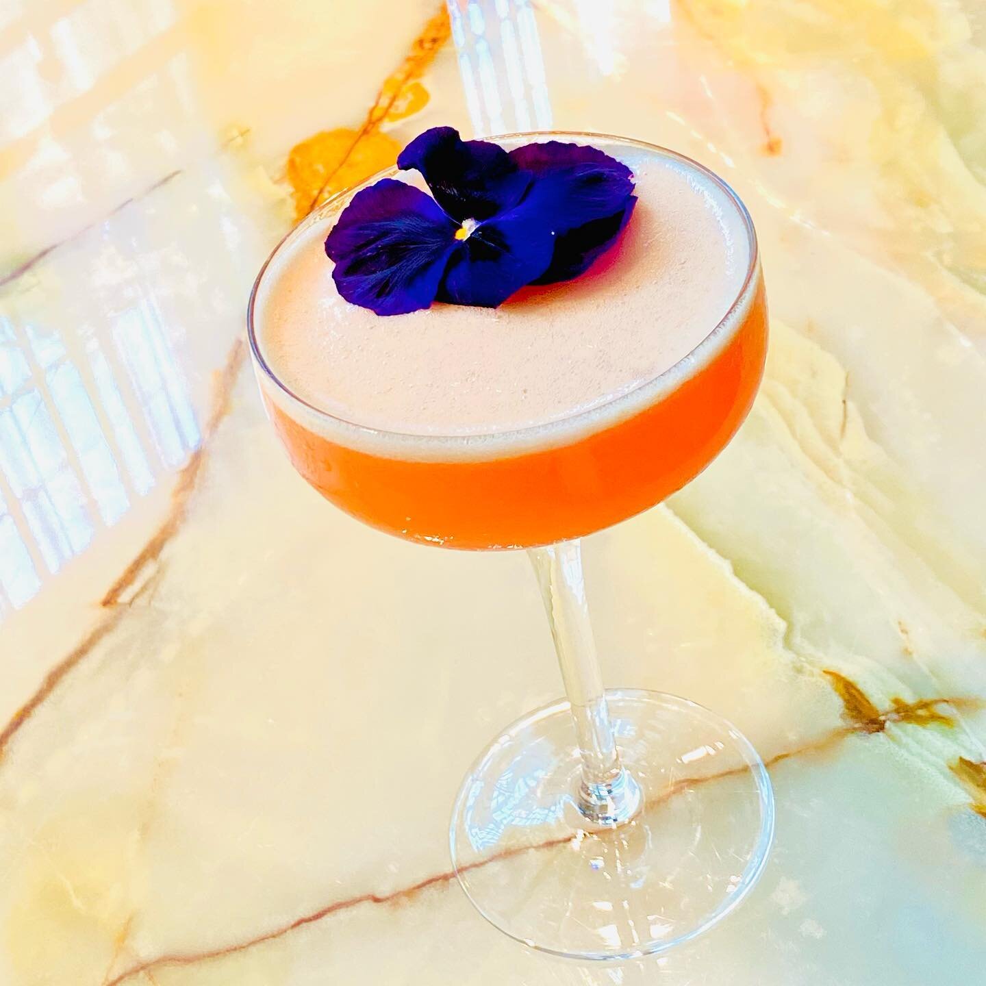 #SanFrancisco is warming up and that gets us excited for bright, summery craft cocktails 🍸✨

Beverage Director Brooke Lieberwitz shares her simple yet delicious recipe for a SF Summer Breeze below ⬇️

#craftcocktails #summer #breeze #sfsummer #cockt