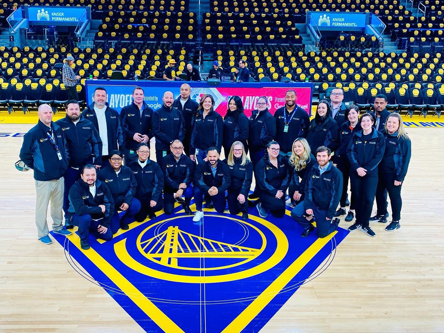 #BehindTheScenes with our culinary game changers 👏👏

✨Congrats, Team, on an incredible season 🏆🏆🏆🏆

#teamwork #culinarymagic #nbachampions #champions #warriors #chasecenter #tasteofchasecenter
