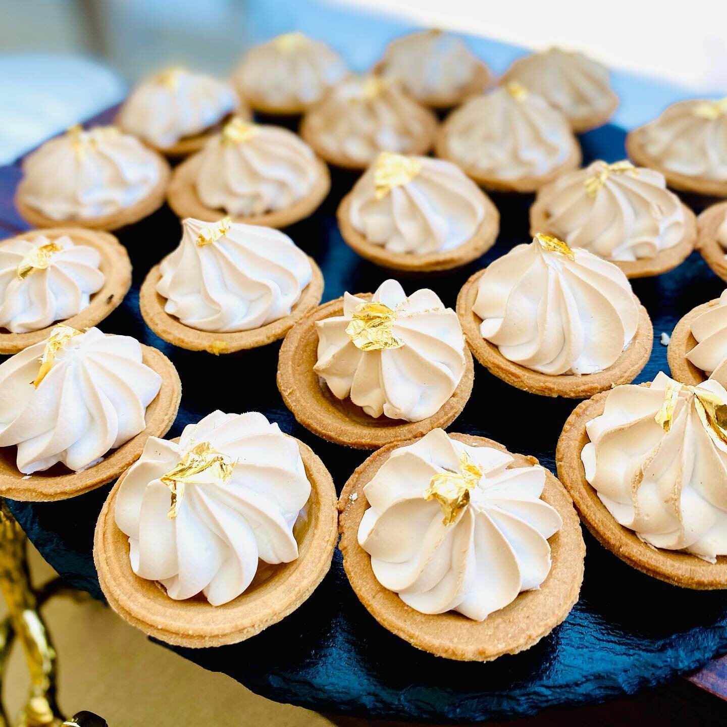 Our Lemon Meringue tartlets are all dressed up and ready to join the party! 🎉🍋

Did you know that you can host your private event at Chase Center? From business lunches to weddings to holiday parties, our catering teams can help curate any event! 
