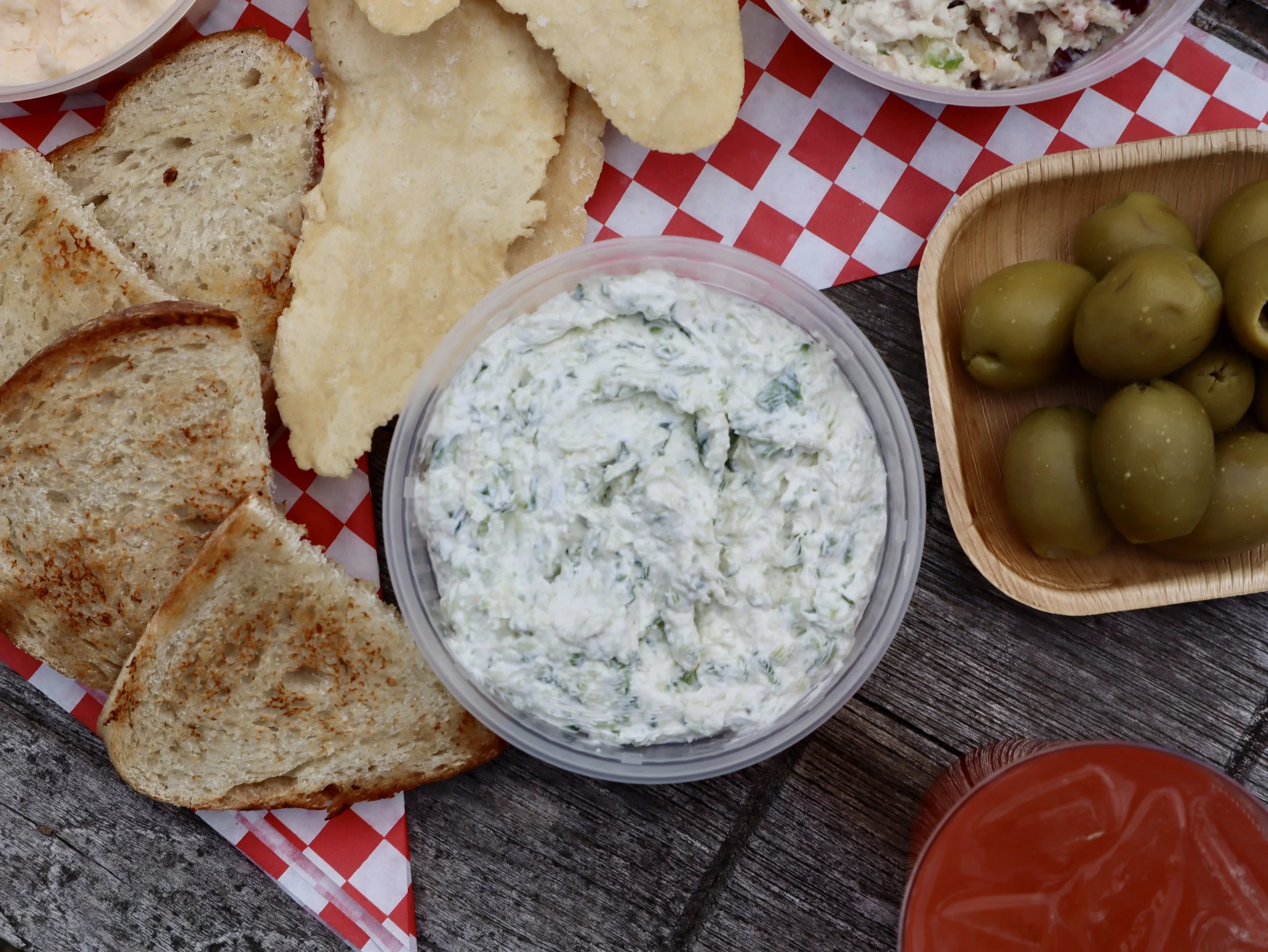 Benedictine, half-pint