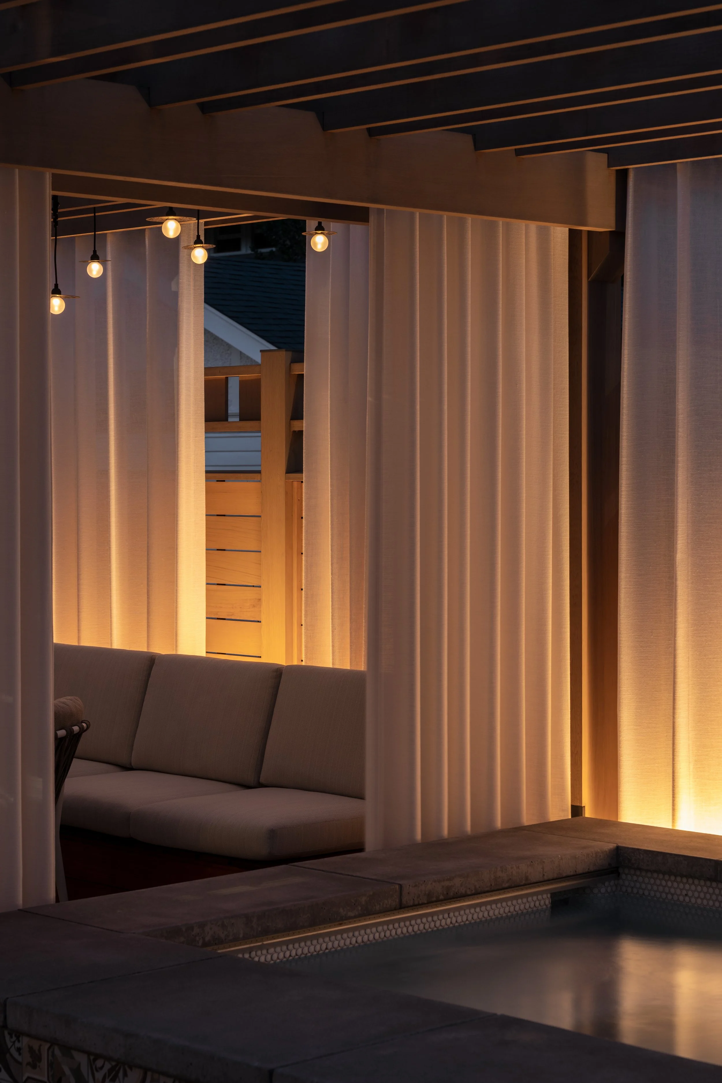 (c) Ross Eckert-Backyard Retreat-074.jpg
