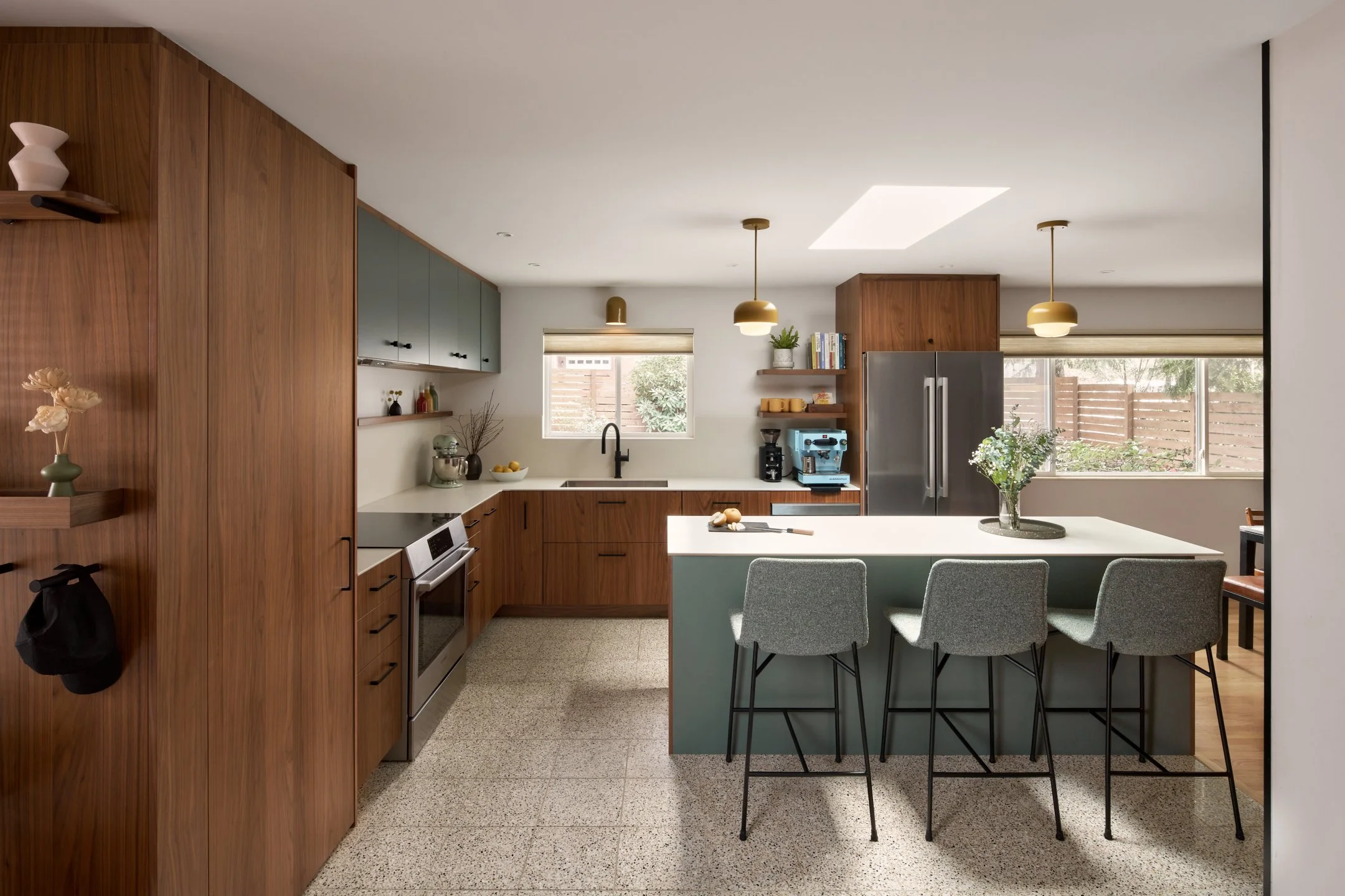(c) Ross Eckert-Broadview Residence-09.jpg