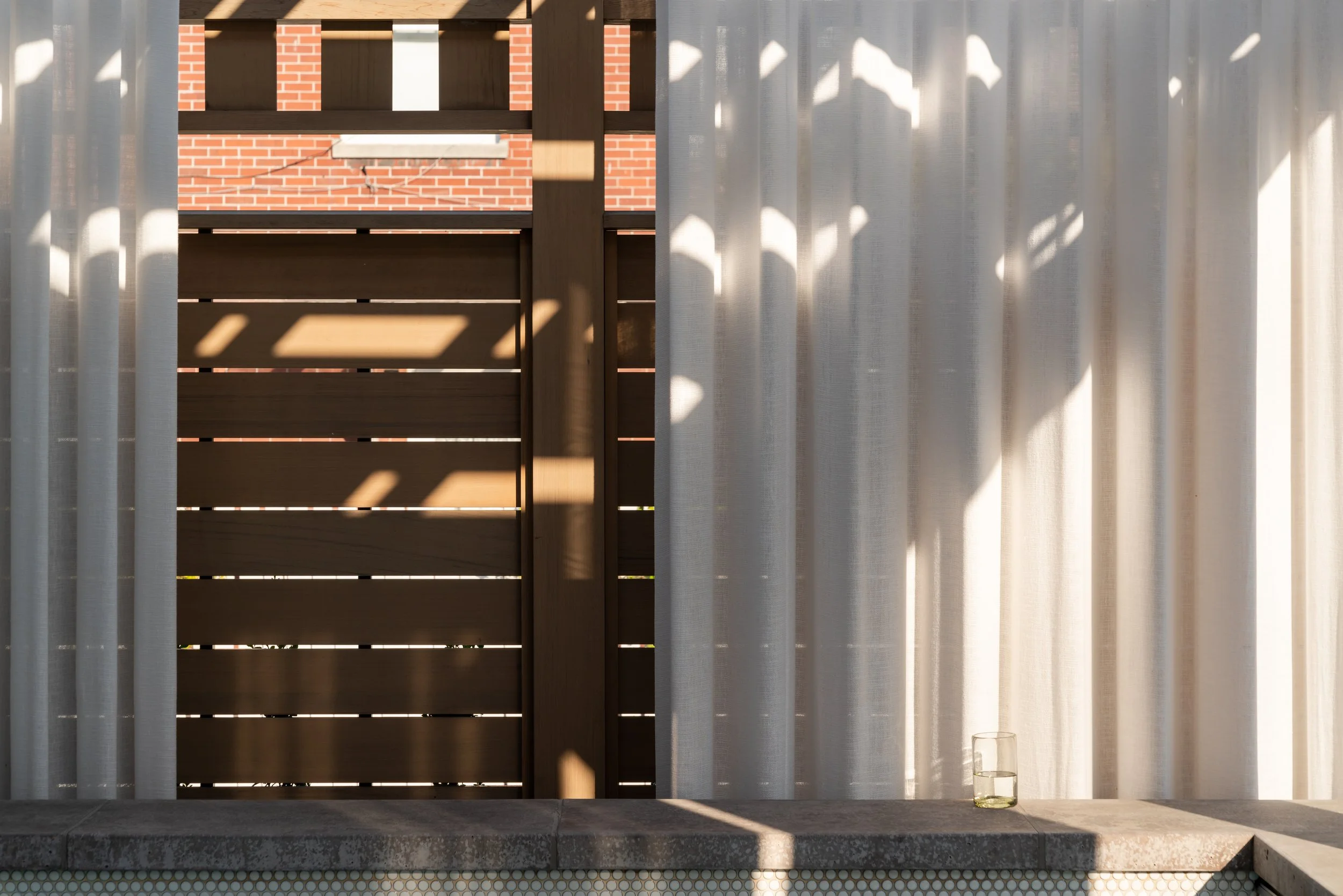 (c) Ross Eckert-Backyard Retreat-023.jpg