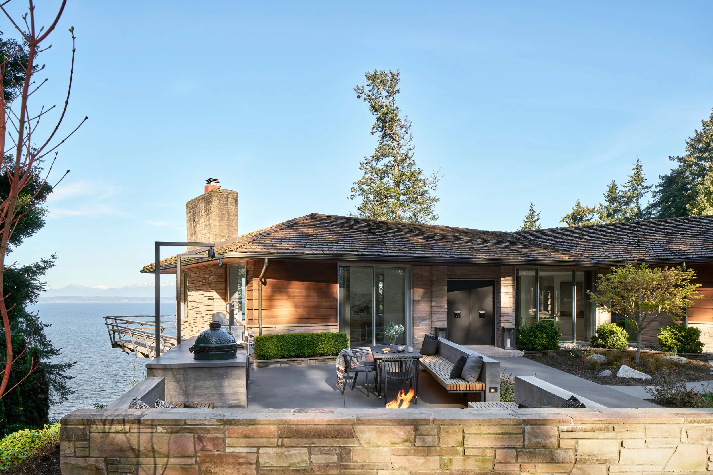 (c) Ross Eckert-Custom Patio-01.jpg