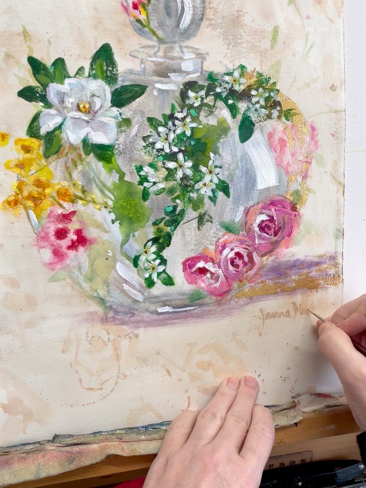 What does an artist&rsquo;s life look like between paintings?  🌿Here&rsquo;s a little of what&rsquo;s been happening lately:

1. Signing off on &lsquo;The Scent of Becoming&rsquo; - the quote that inspired this piece is by Steve Maraboli who said: 
