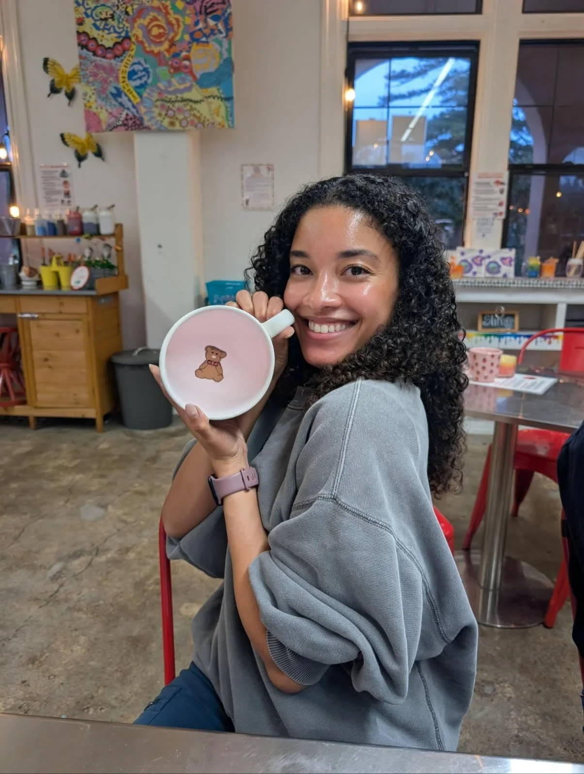 Residency wellness day at a pottery painting and crafts studio!! Our residents spent the afternoon getting creative painting dishes and making succulent pots 🪴🪴🎨