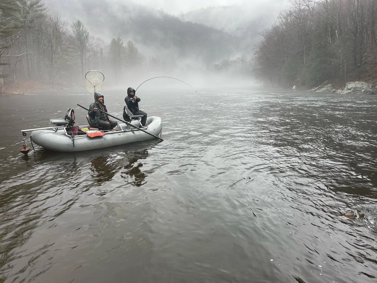 This view sums up the weekend with great new friends! High water, huge rain drops, and hungry fish&hellip; in select spots! Happy 33rd !!@islandgirlphoenix @mvoutdoorsman @phil_nogee #fishitwell #bleedwater #birthday #happybirthday #rainbow #browns #