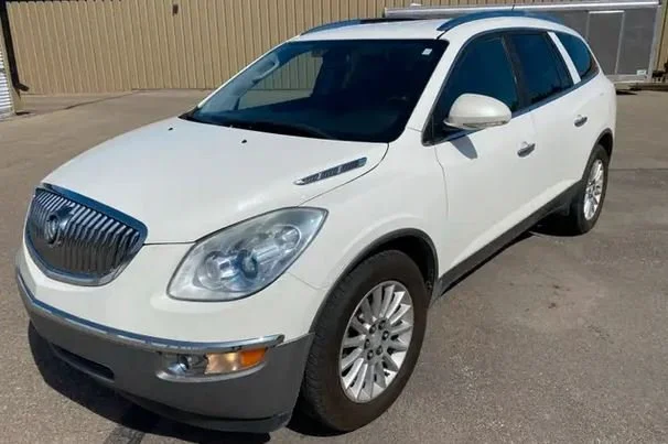 2010 Buick Enclave.JPG