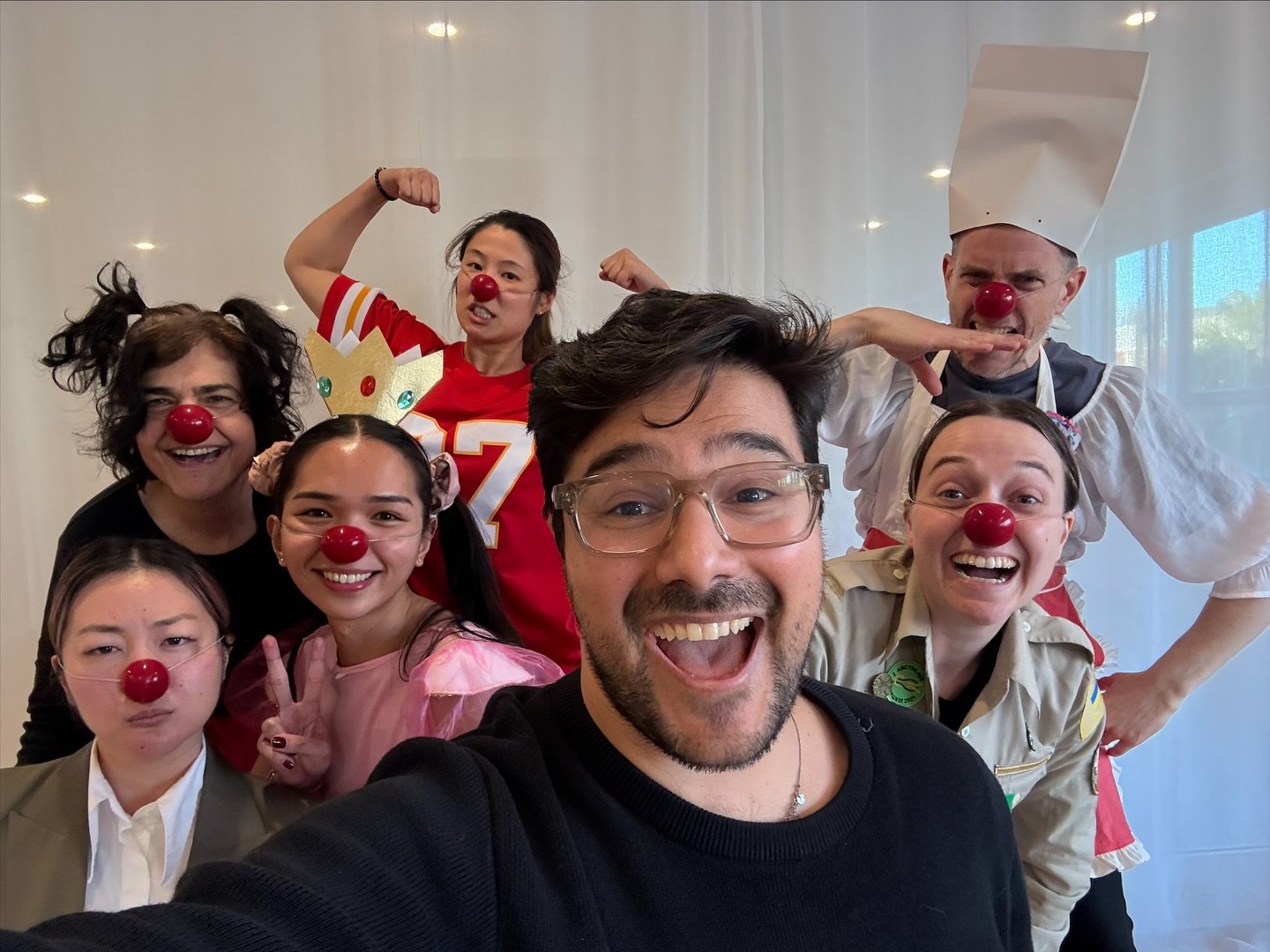 Big ones inviting the little ones to come back out to play. 

With Fabio and the most generous people @joshuwah_ryan @jessica.groves.188 @jennytothesun @naomitgomez Marissa 
(Missing you @stephteeee @james.menelaus.rush @sophie.bengough )

🤡 @clowni