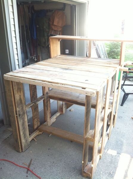 Work bench made from old pallets