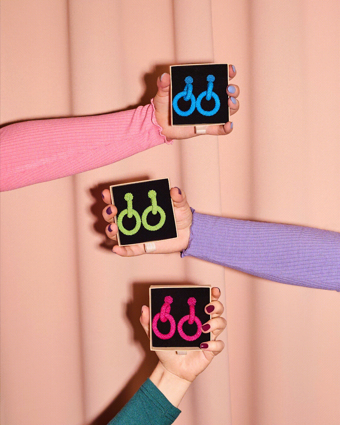 kaiko_earrings_4_5.gif