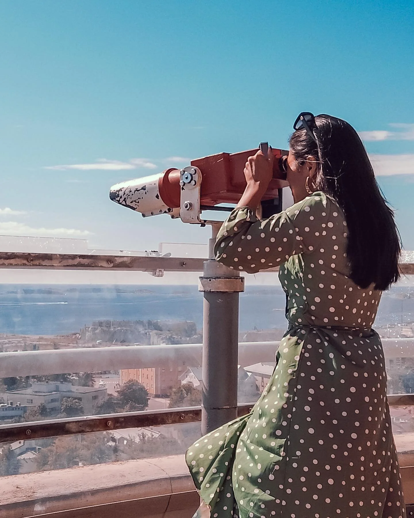 Look who's taking in the epic city views from the water tower like a boss in Hanko! @dessazouk 😎 #HankoCityAdventures #WaterTowerVibes #ScenicViews #Cityscape #LivingMyBestLife #travelphotography #cityview #explore #beautifulviews #Wonderlust #fredd