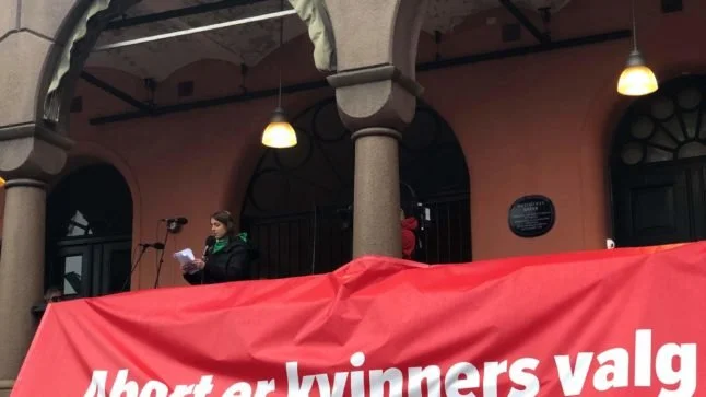 Abort er kvinners valg – fjern nemndene