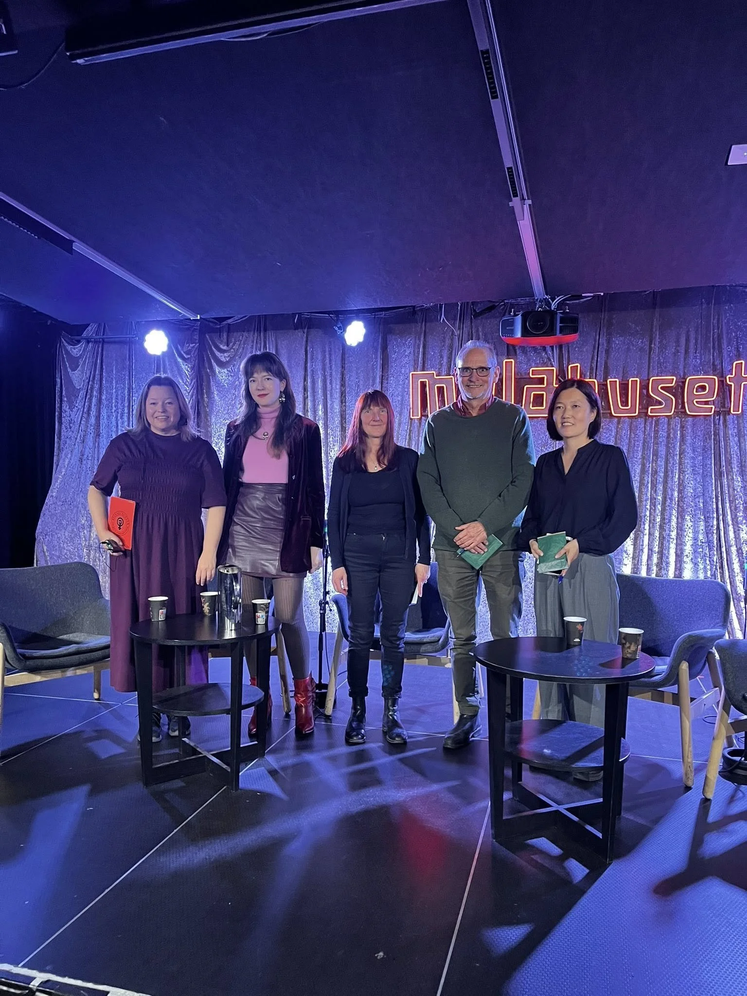 I panelet: Line Schou, Sidsel Fjelltun, Margunn Bjørnholt, Claus Jervell og Linn Andersen