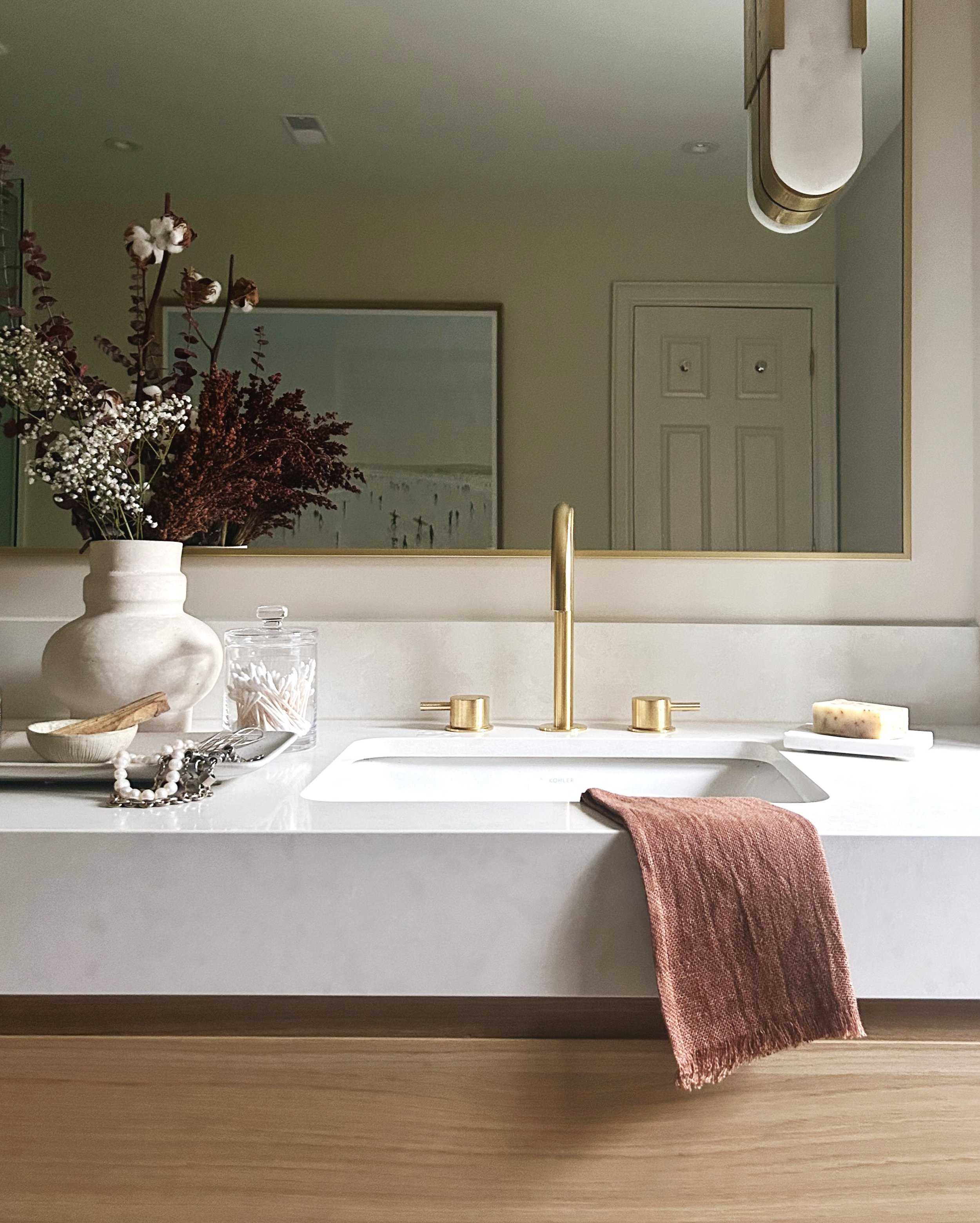 Bathroom design, white oak vanity, double vanity, marble tile, brass faucet