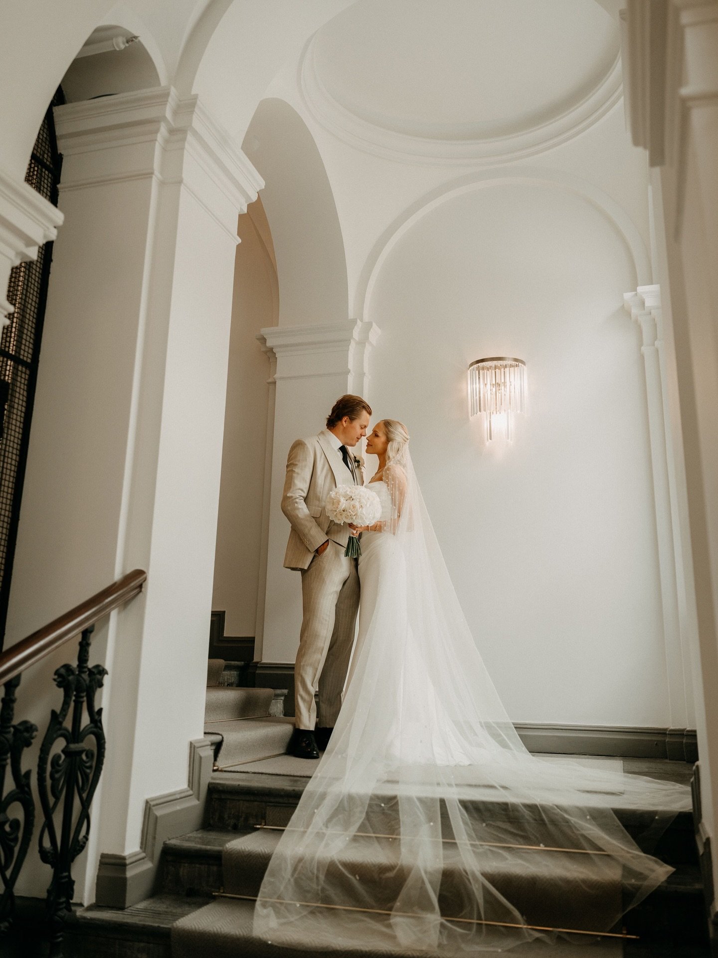 H&auml;&auml;kuvauskalenteri 2026 on lauantaiden osalta t&auml;ynn&auml; elokuun lopulle asti, mutta syyskuusta eteenp&auml;in on satunnaisia lauantaip&auml;ivi&auml; viel&auml; vapaana. 

Jos teill&auml; on h&auml;&auml;t suunnitteilla syksy-talvise