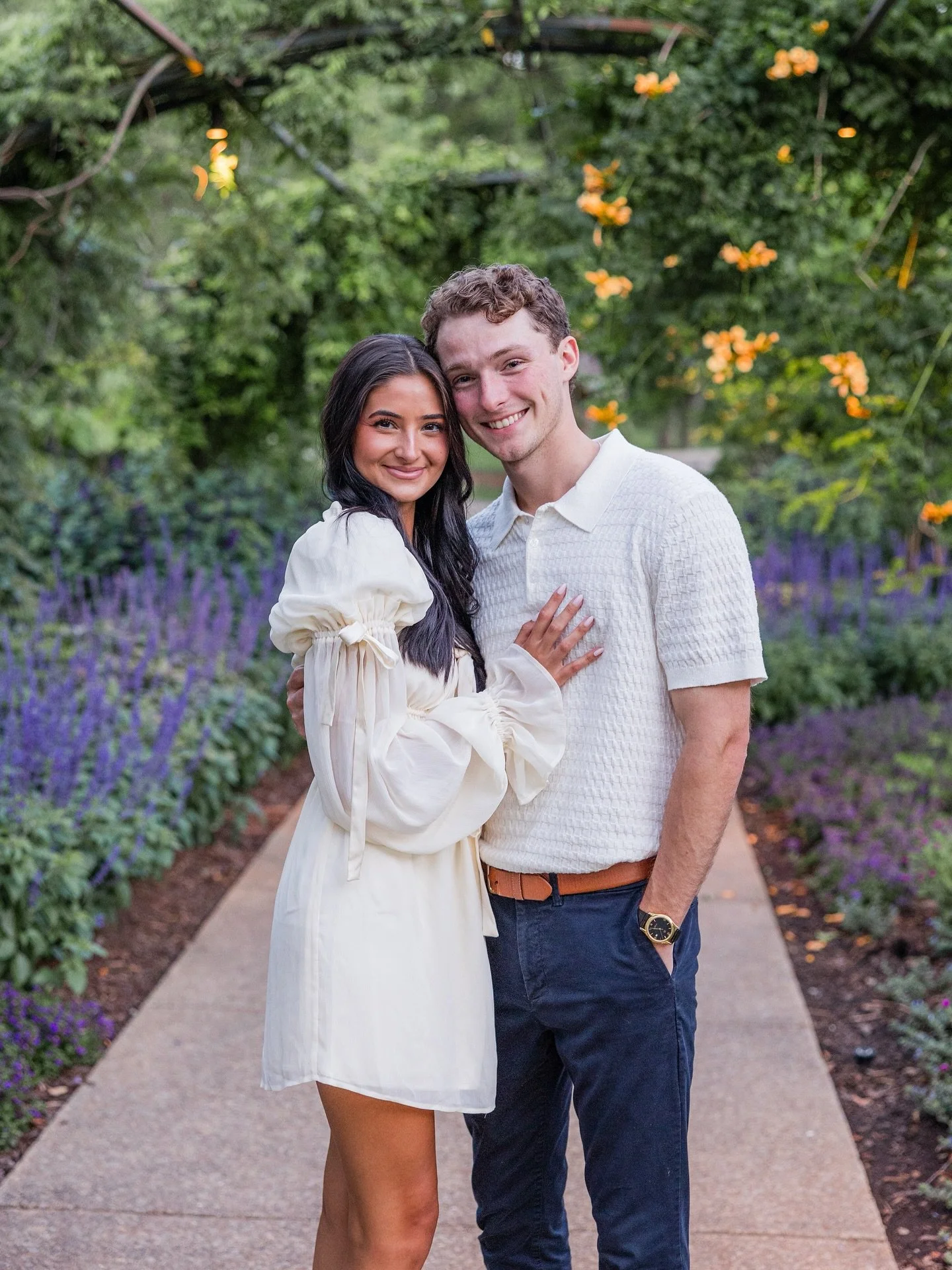 Love in full bloom 🌷🌼🌿

&mdash;&mdash;&mdash;

Cheekwood Botanical Gardens
Engagement shoot
Wedding photography
Franklin Nashville Tennessee
Couples Love Marriage