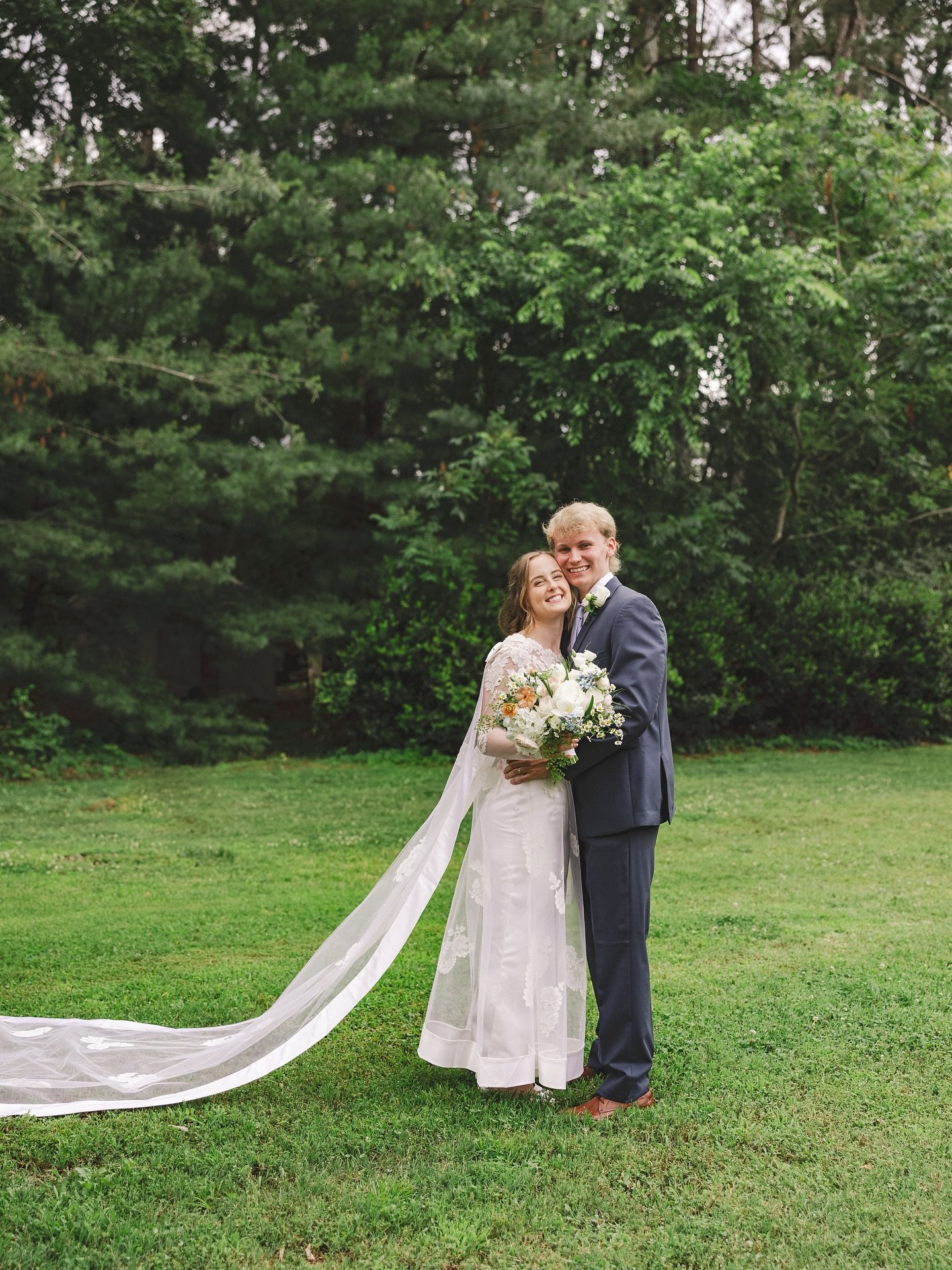 Where movement, light, and emotion converge to create something unforgettable.

Nashville Wedding Photography | Franklin Tennessee