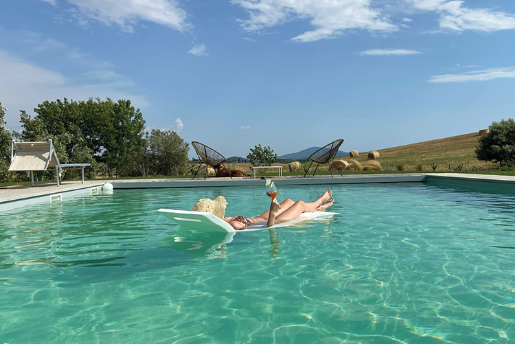 featured_pool_02.png