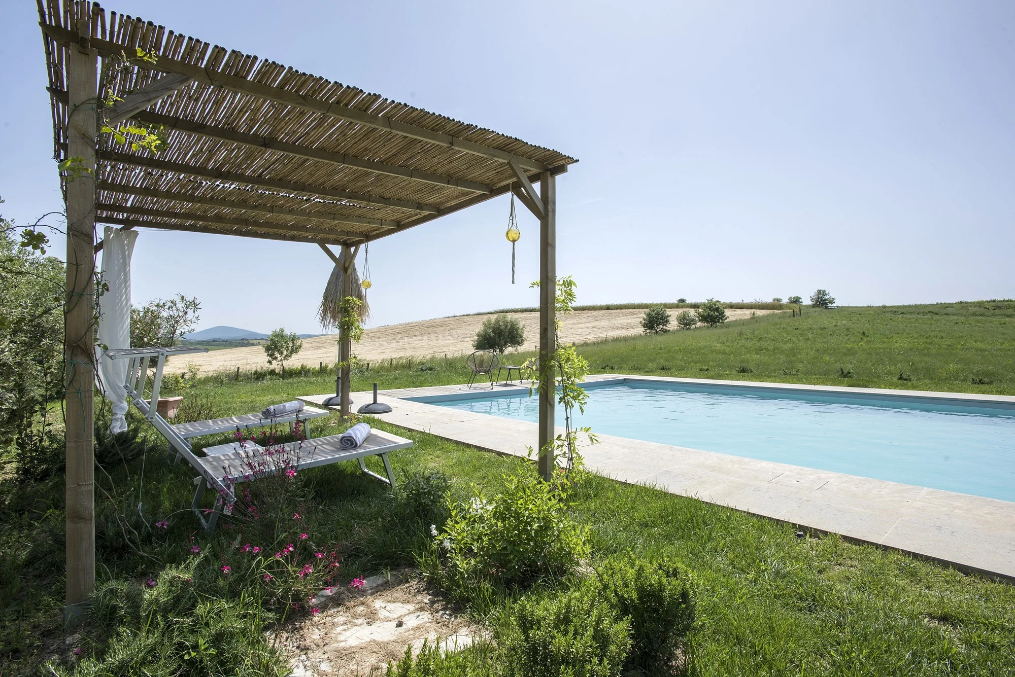 piscina pergola .jpg