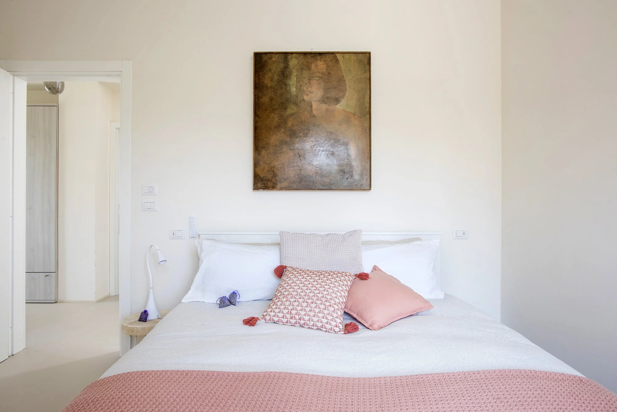 pink room marsy .jpg
