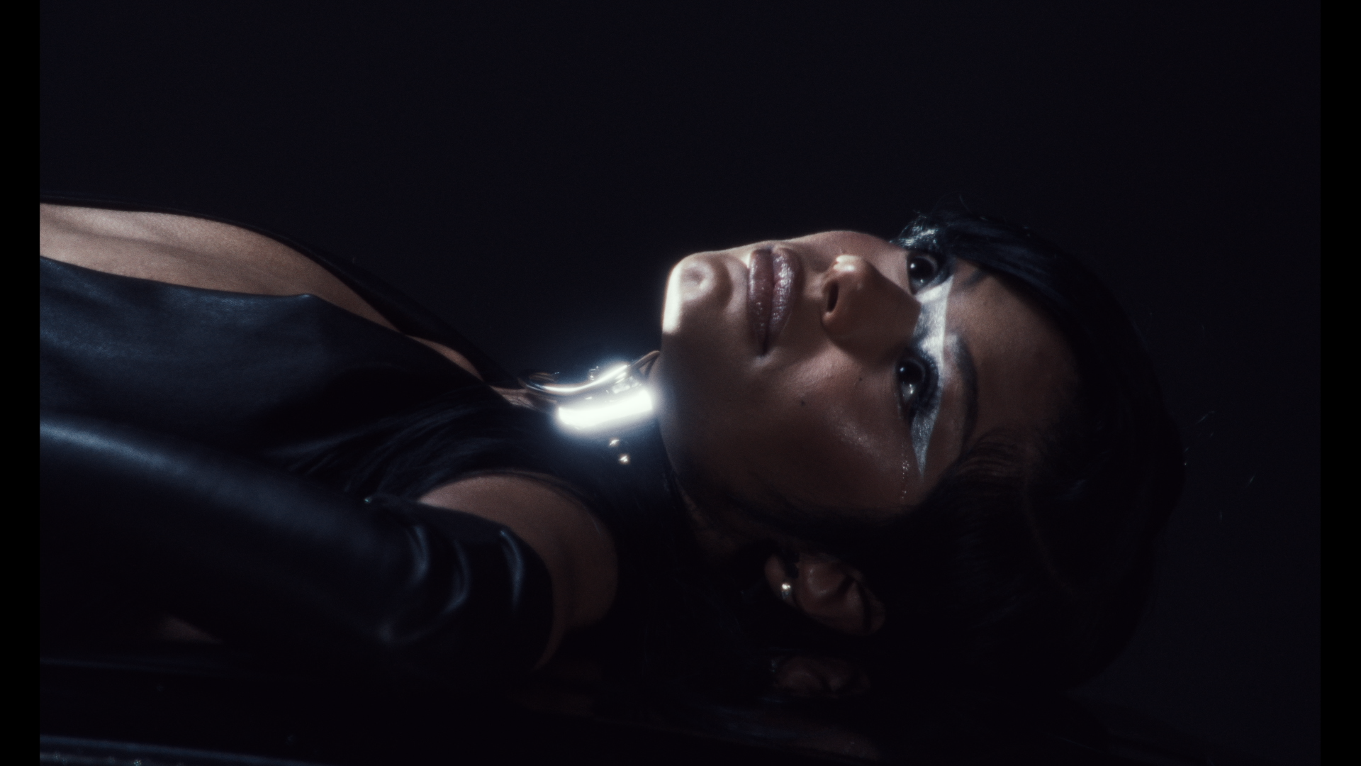 0303_FLO_MV_49_PICTURE_PREP_v1 WIP05_01011912.png