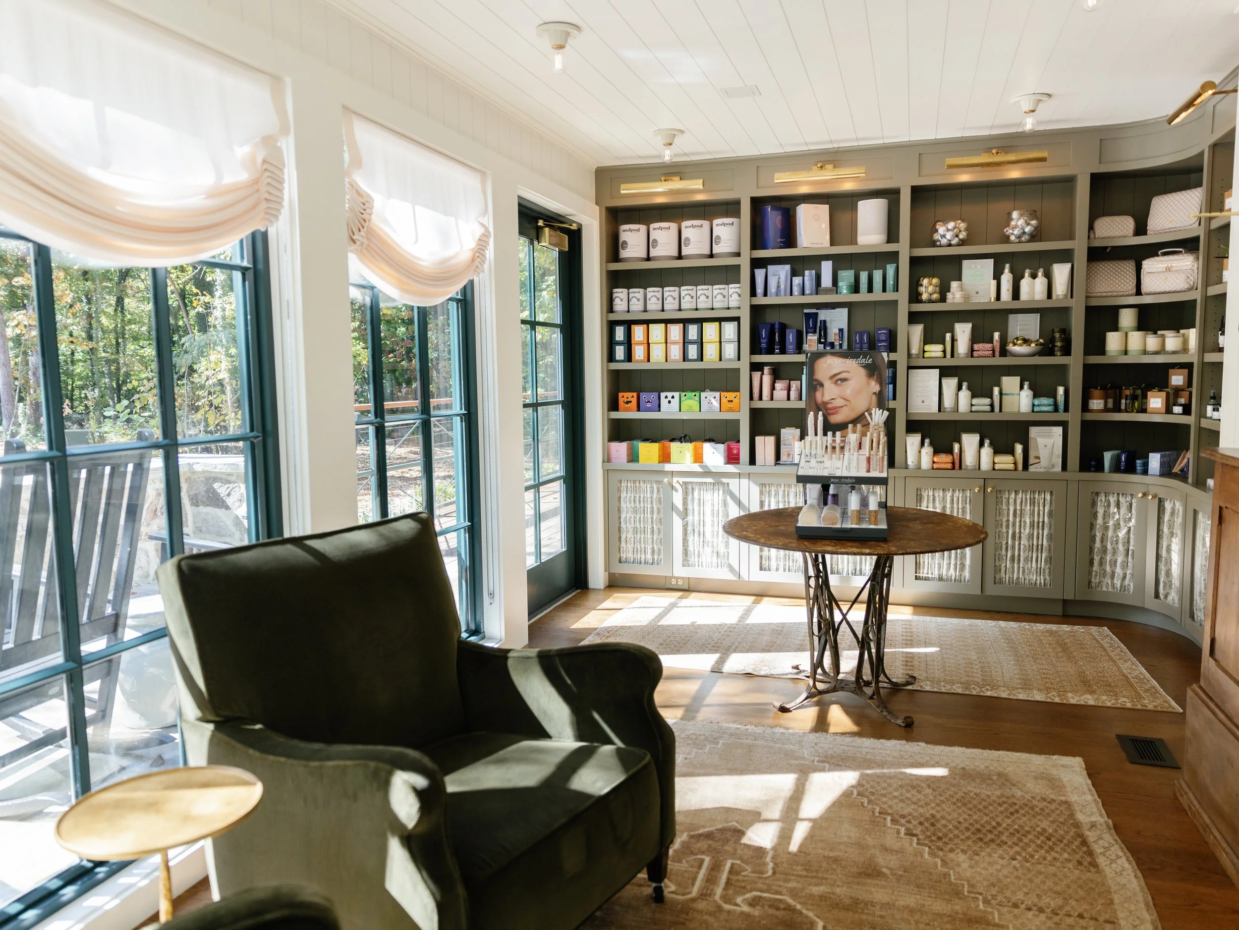 Carriage House Spa: Holiday Open House