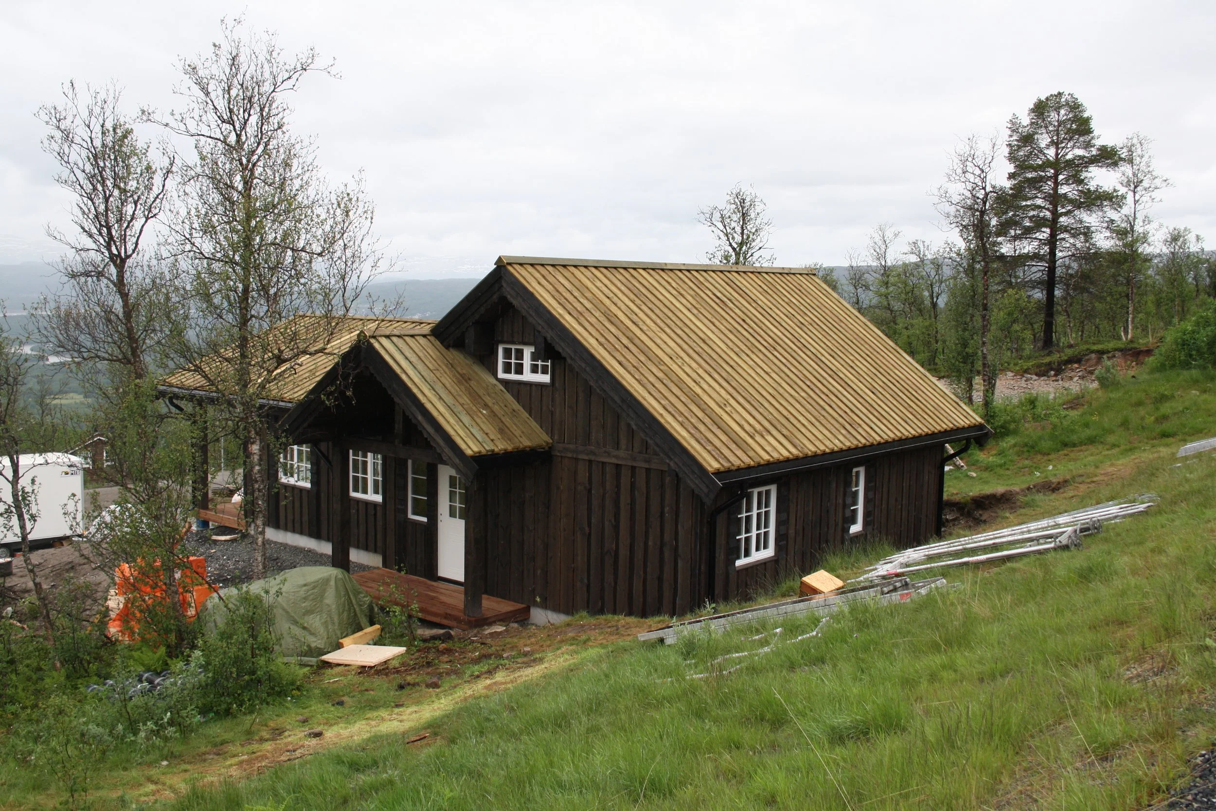 Suvila Roy suusakuurortis Målselv, projekteerimine, ehituspeatöövõtt võtmed kätte.