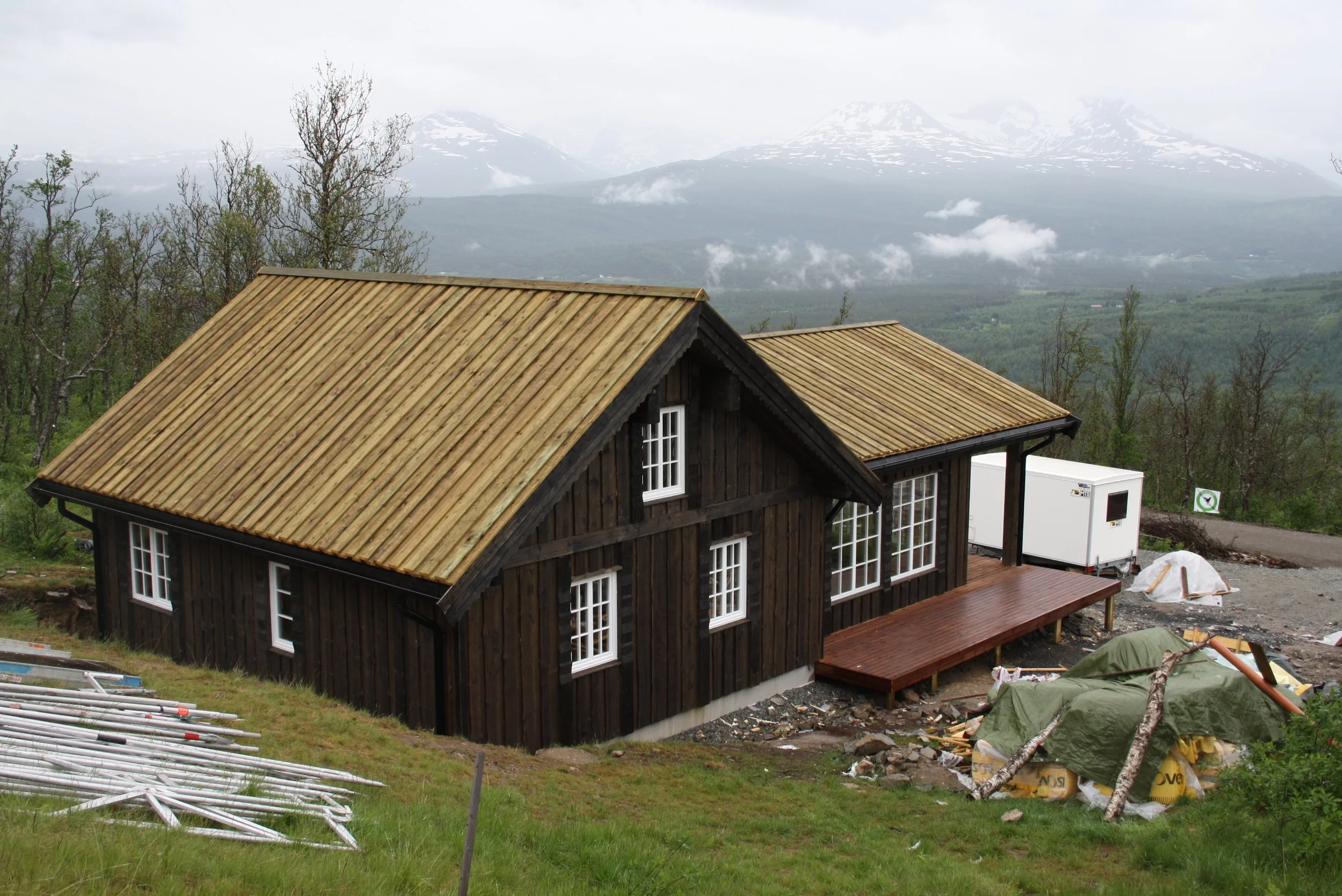 Suvila Roy suusakuurortis Målselv, projekteerimine, ehituspeatöövõtt võtmed kätte.
