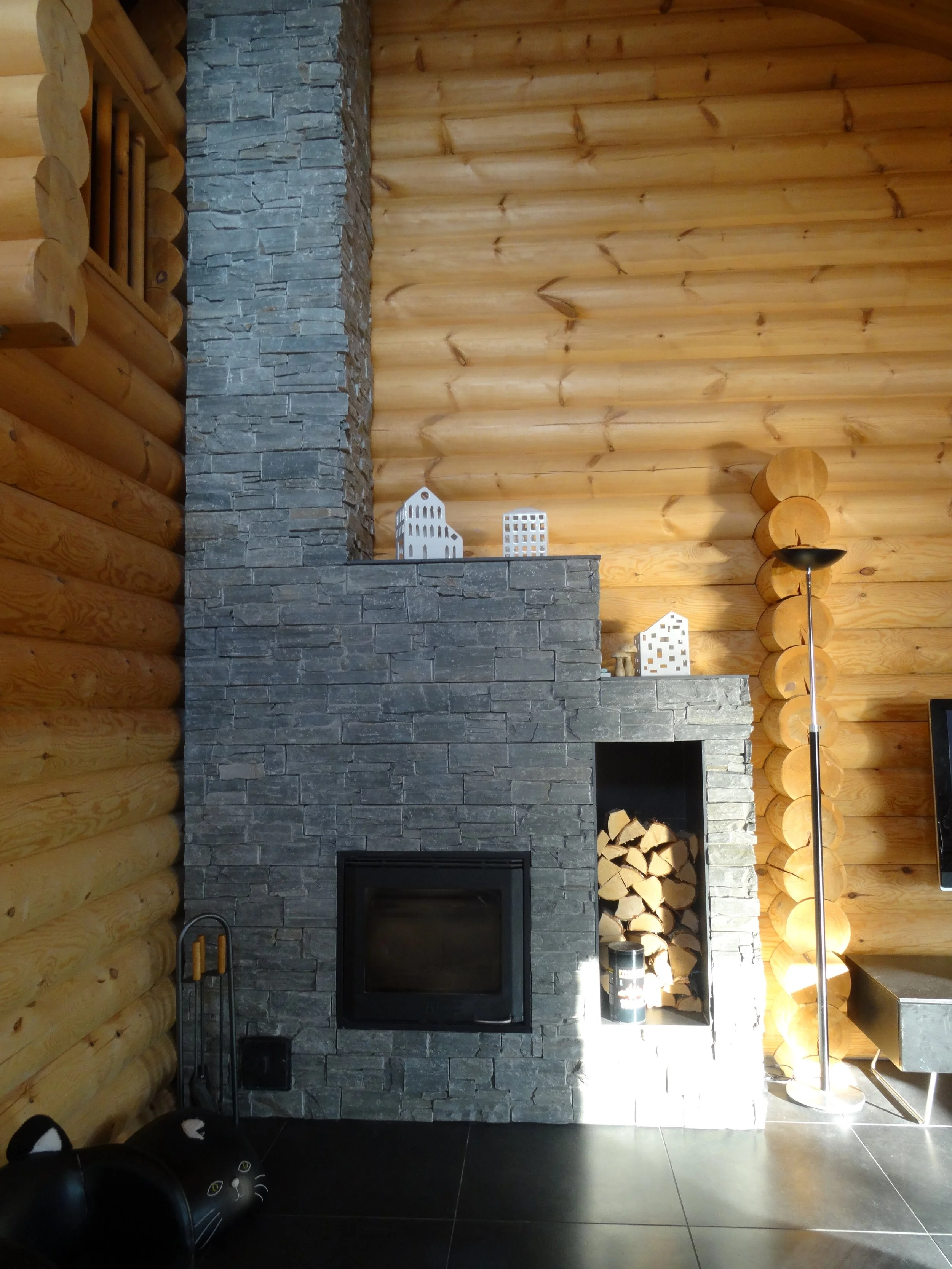 Kilpisjärvi suvila juurdeehitus, ehituse peatöövõtt võtmed kätte,  interjöör