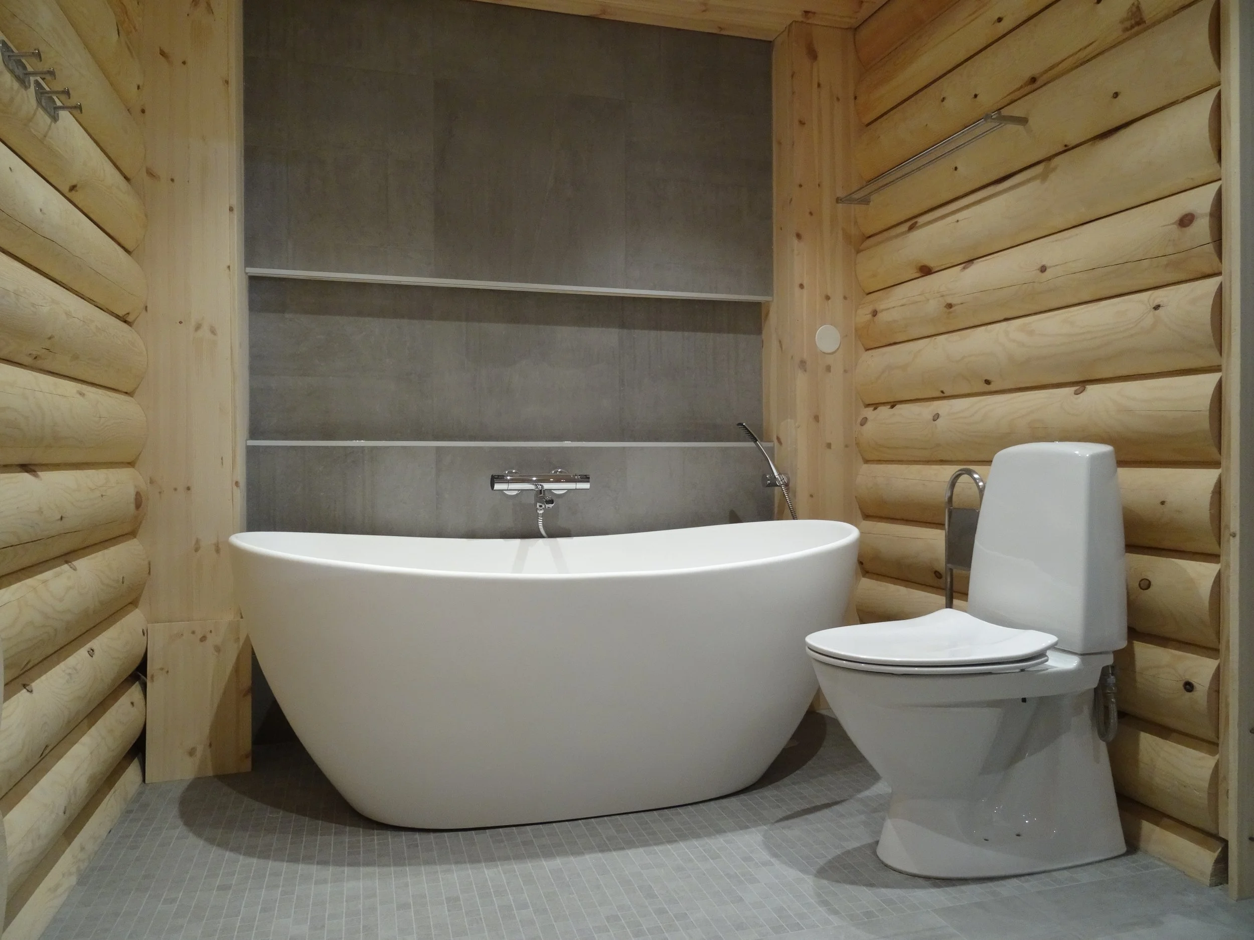 Kilpisjärvi suvila juurdeehitus, ehituse peatöövõtt võtmed kätte,  interjöör