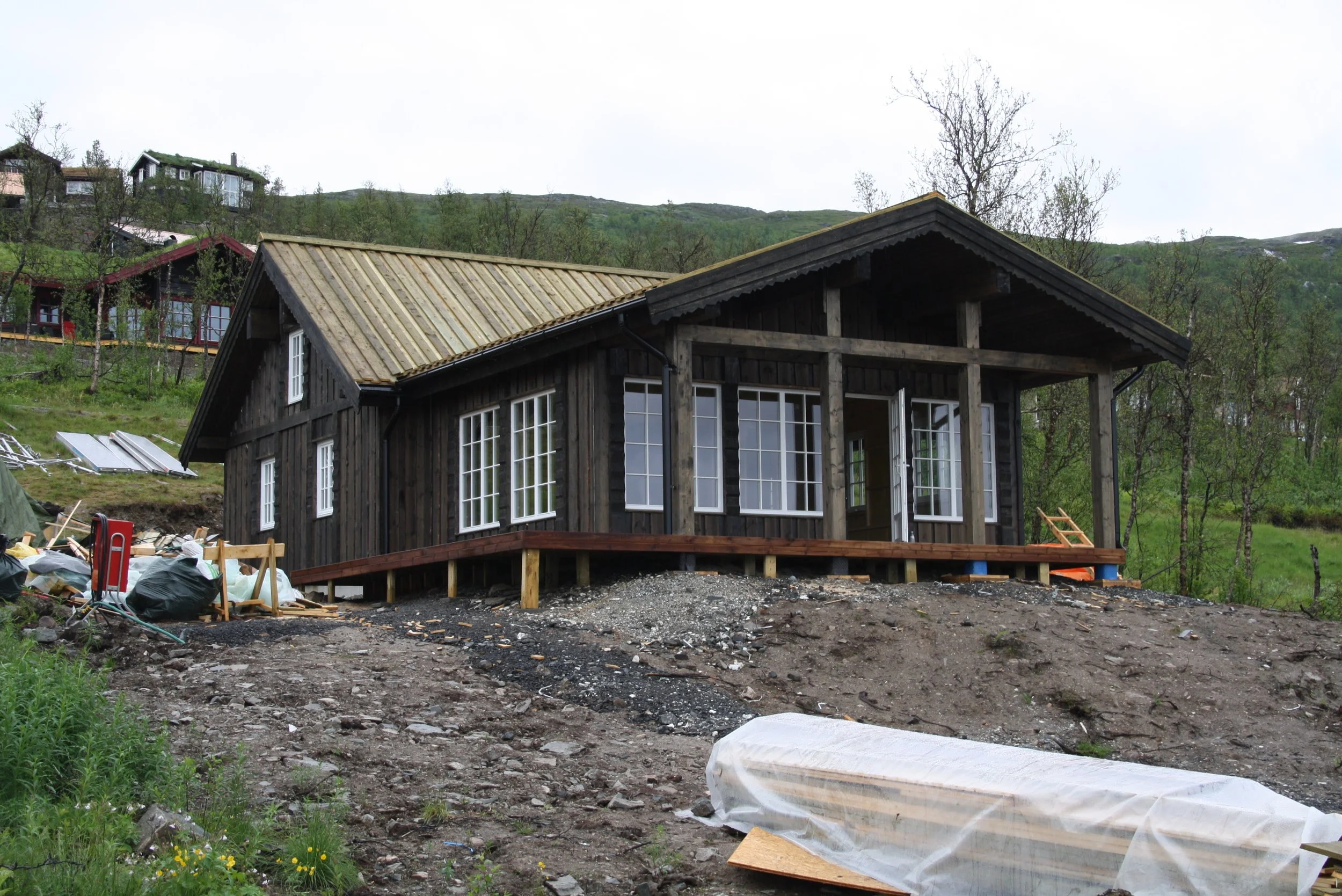 Suvila Roy suusakuurortis Målselv, projekteerimine, ehituspeatöövõtt võtmed kätte.