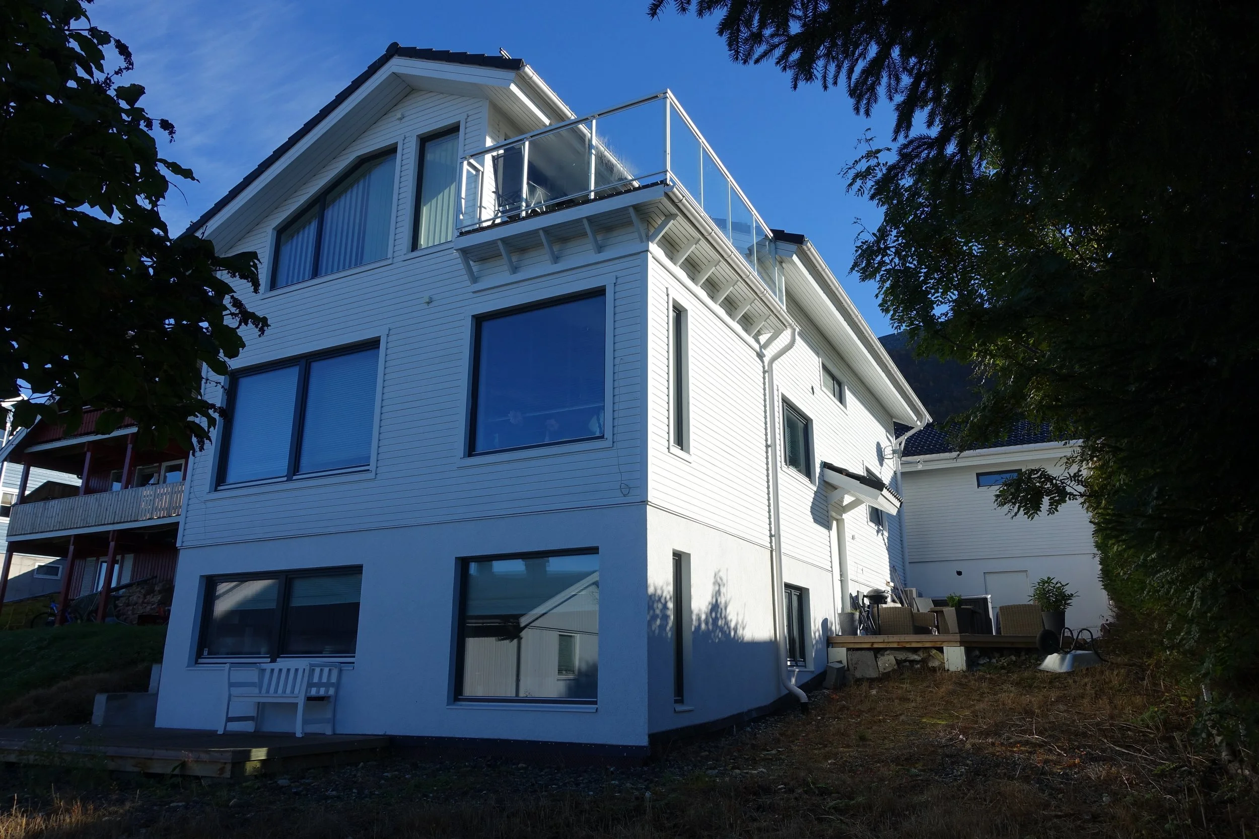  Elamu Rino Tromsos,  projekteerimine  interjöör,  ehituspeatöövõtt võtmed kätte.