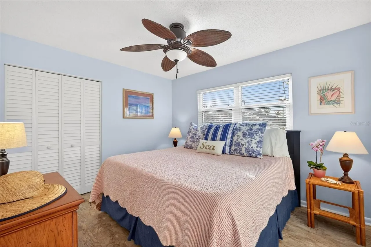 SA - 19010 Gulf Blvd Unit 101 12.webp