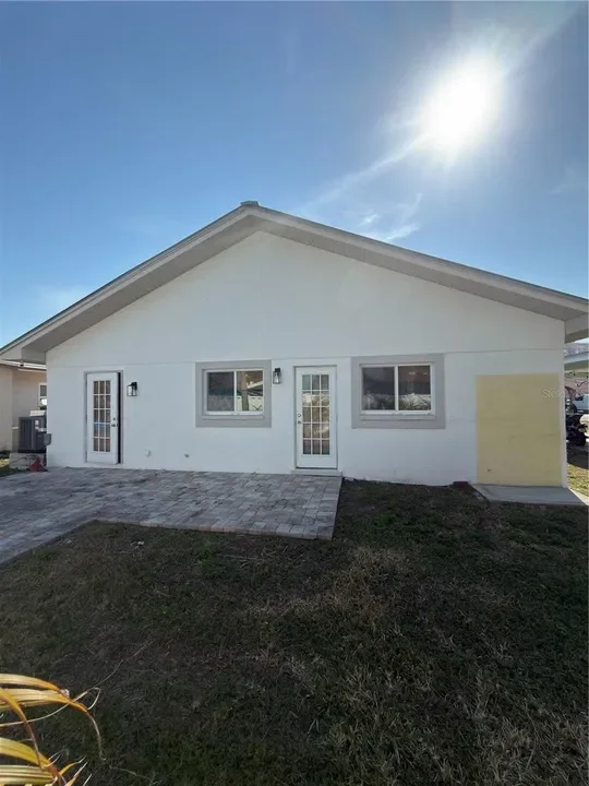 🏡 JUST SOLD - 📍 Redington Shores – Surfside Property